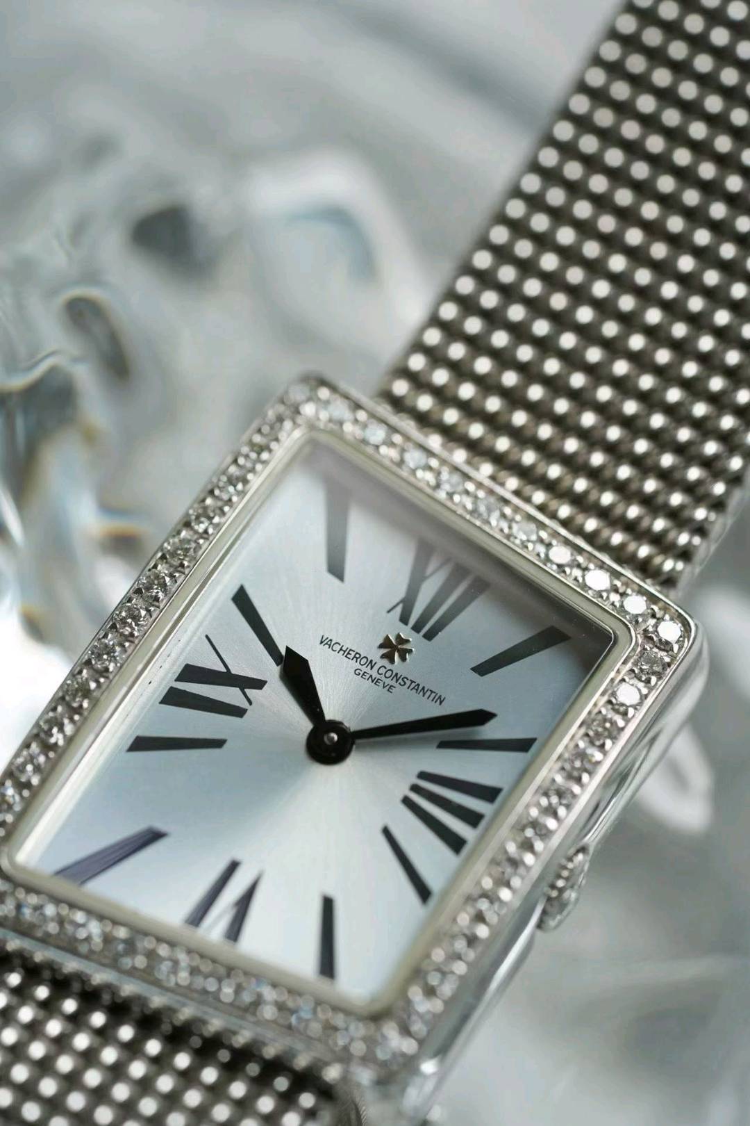 Vacheron Constantin 25520G detail 2