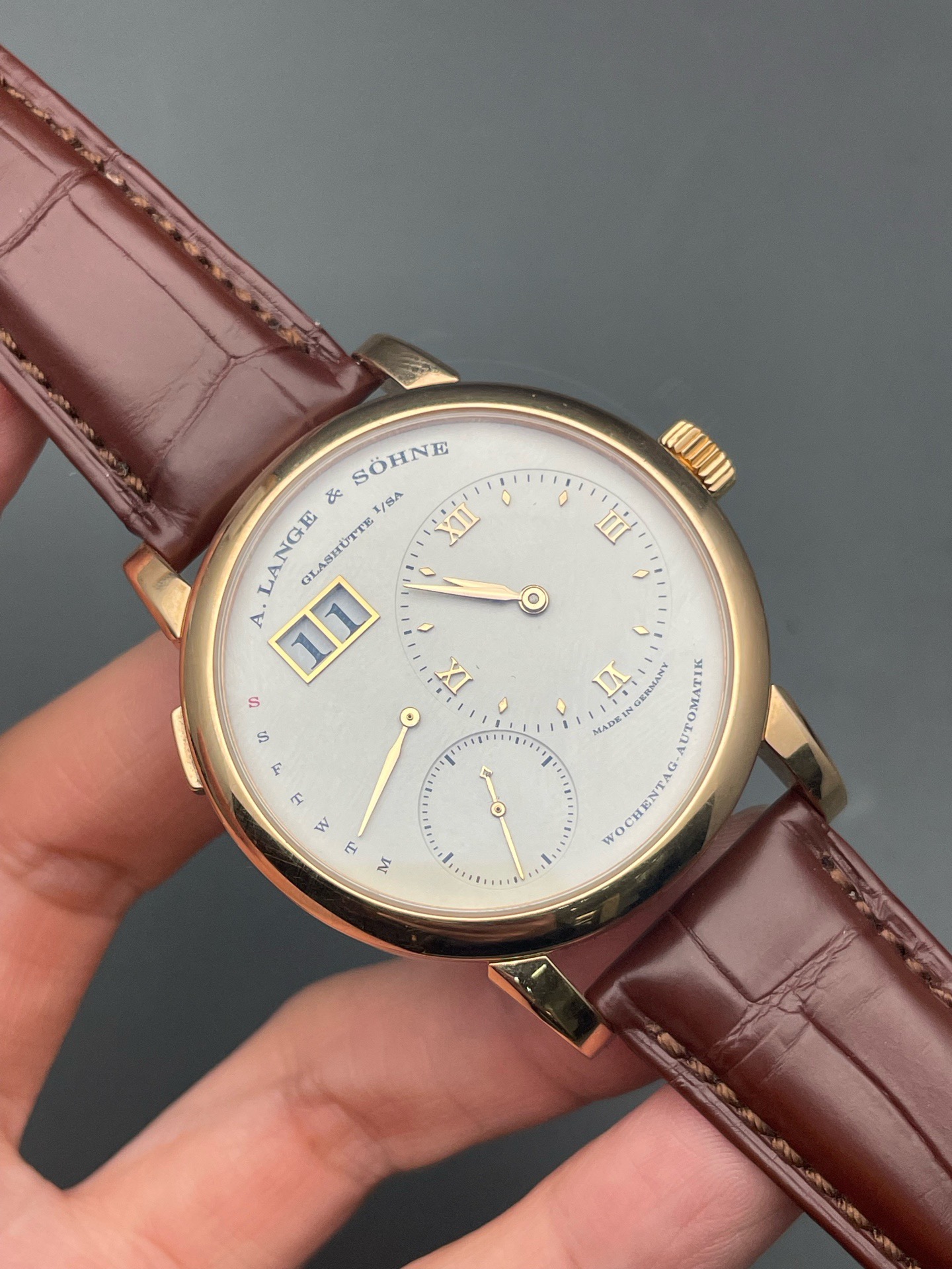 A. Lange & S&ouml;hne 320.032 detail 1