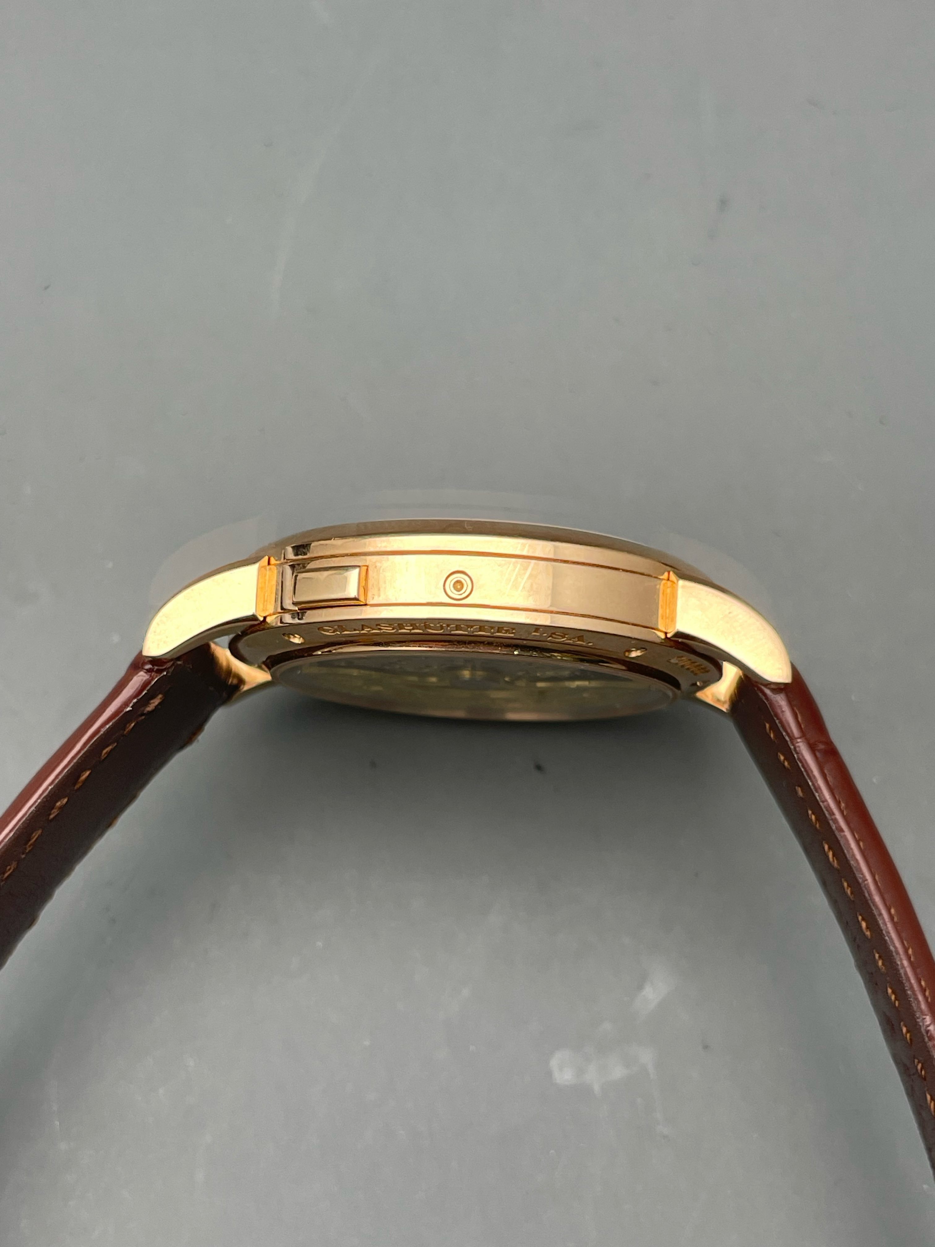 A. Lange & S&ouml;hne 320.032 detail 4