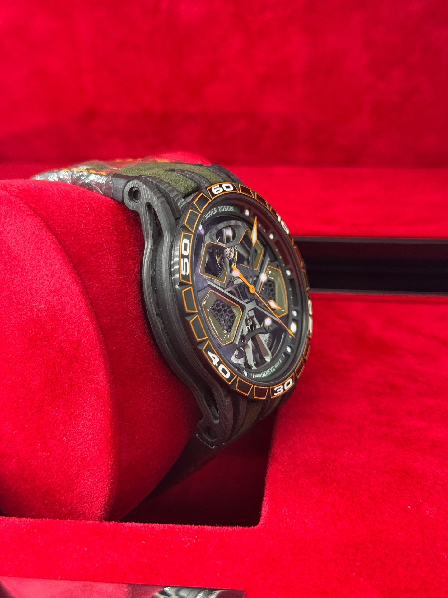 Roger Dubuis RDDBEX0972 detail 2