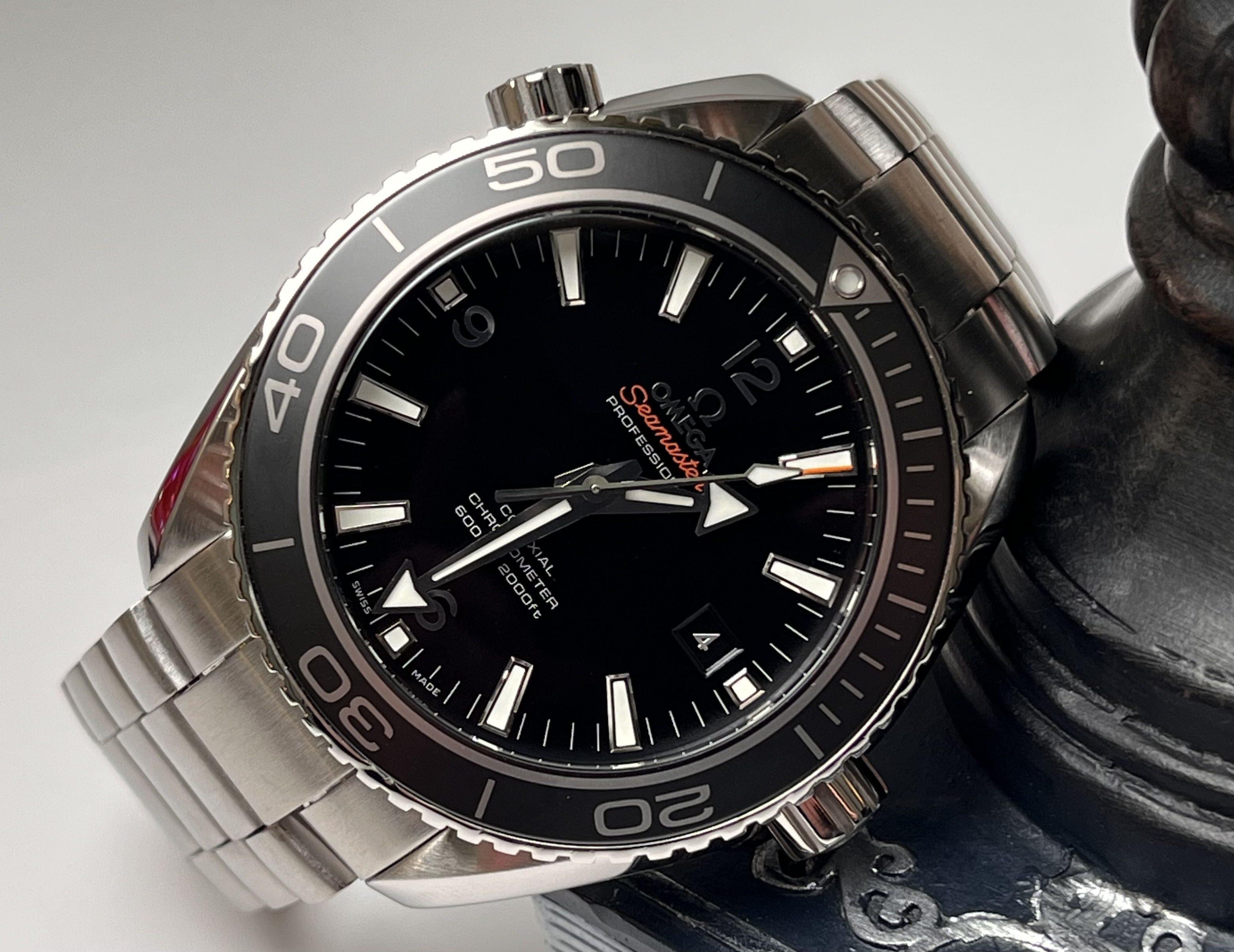 Omega 232.30.46.21.01.003 detail 1