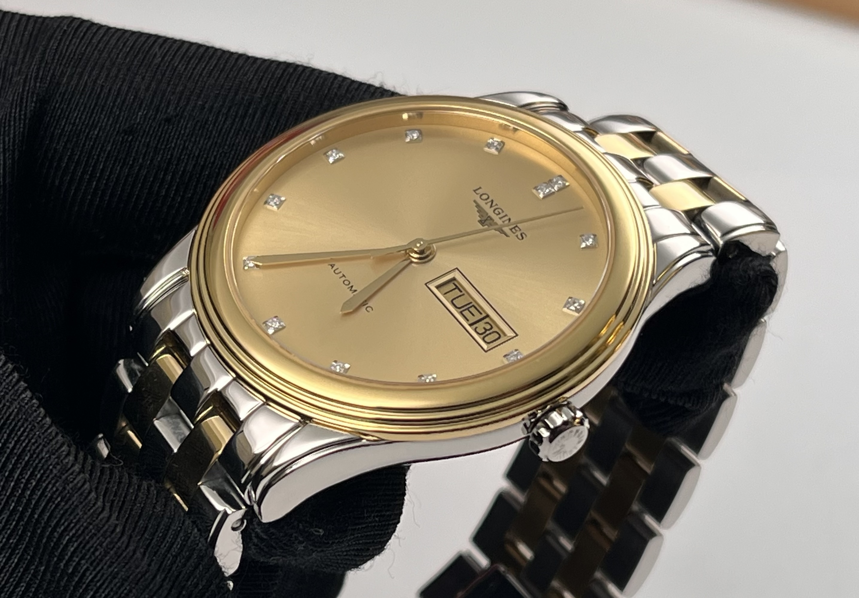 Longines L4.899.3.37.7 detail 3