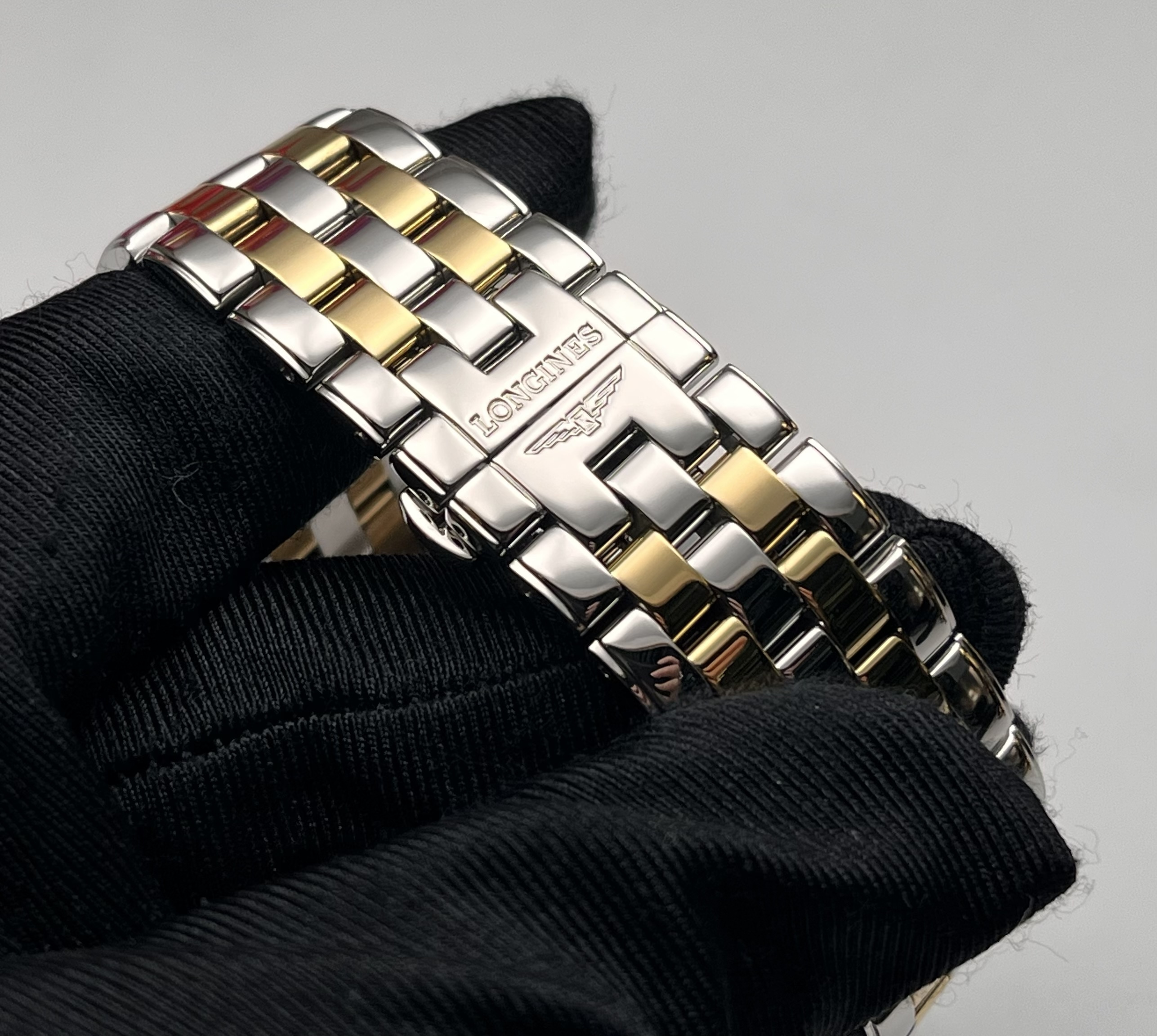 Longines L4.899.3.37.7 detail 5