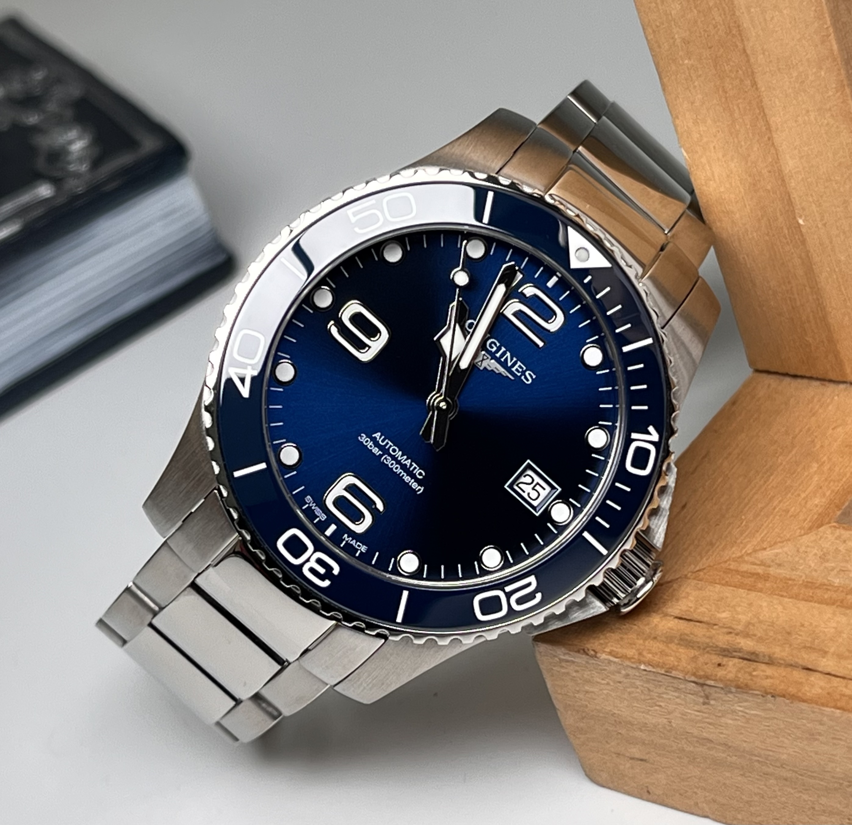 Longines L37804966 detail 1