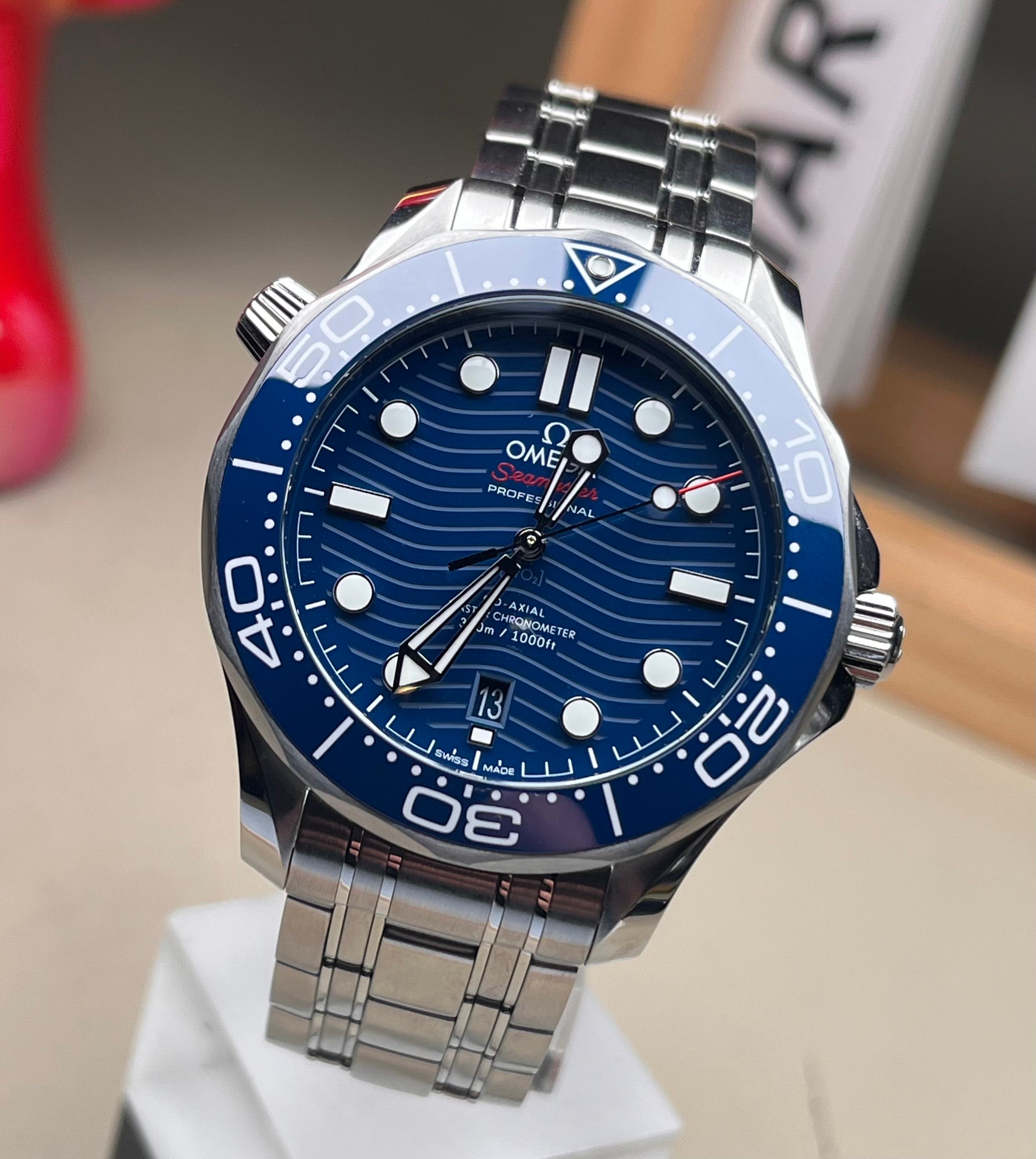 Omega 210.30.42.20.03.001