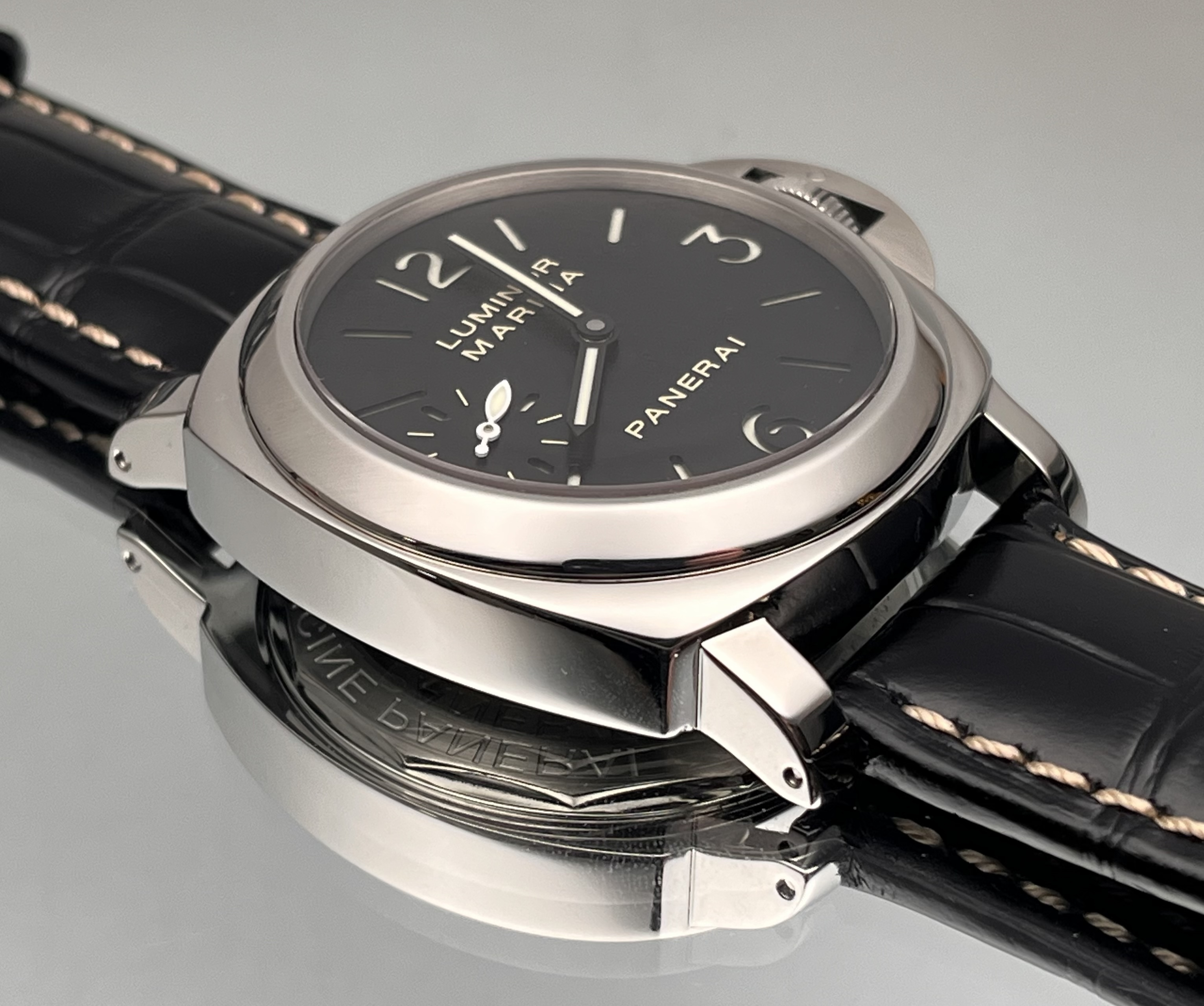 Panerai PAM00111 detail 3