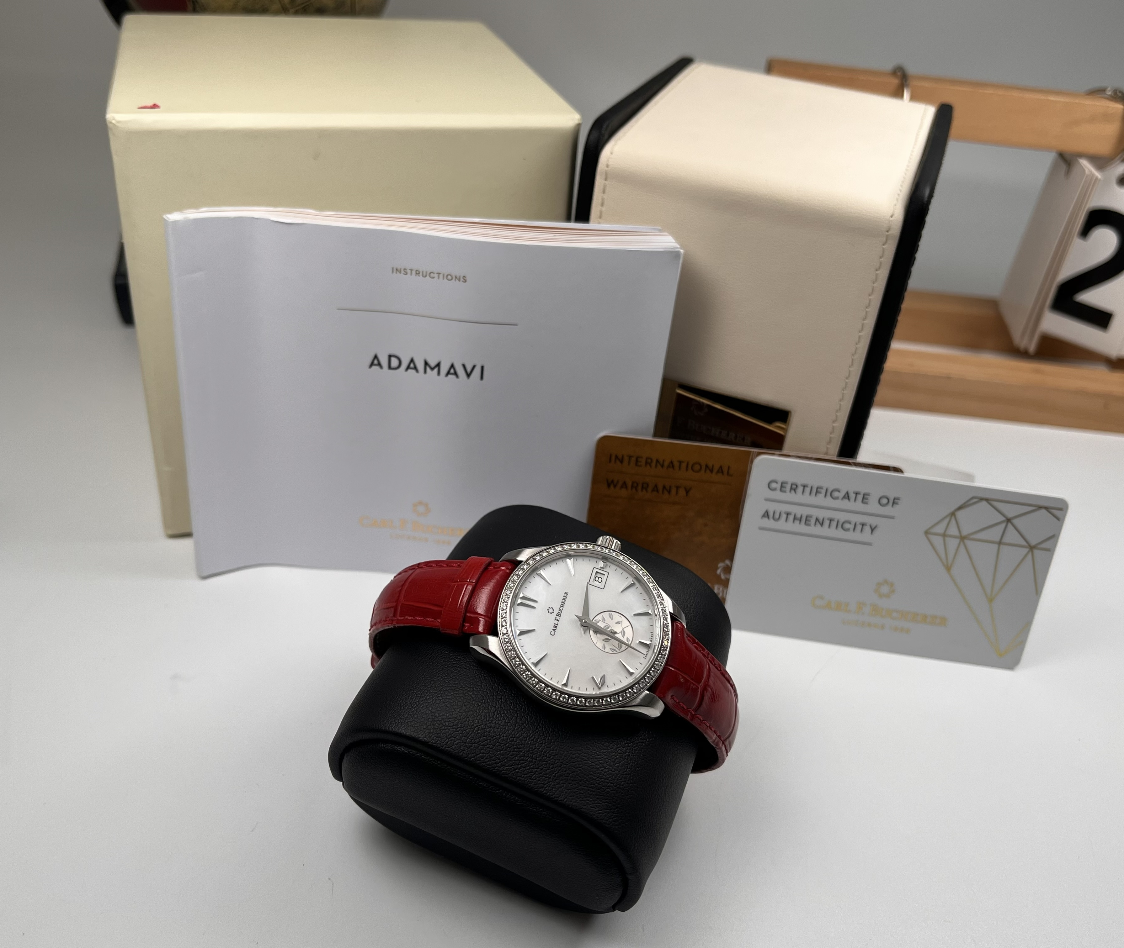 Carl F. Bucherer 00.10922.08.73.11 detail 7