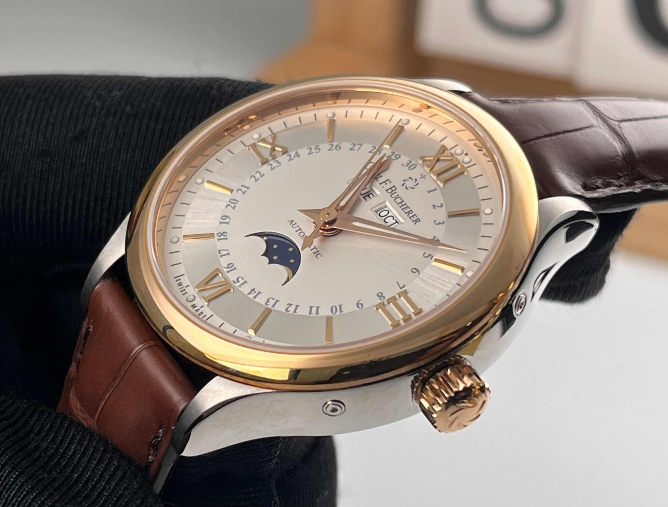 Carl F. Bucherer 00.10909.07.15.01 detail 2