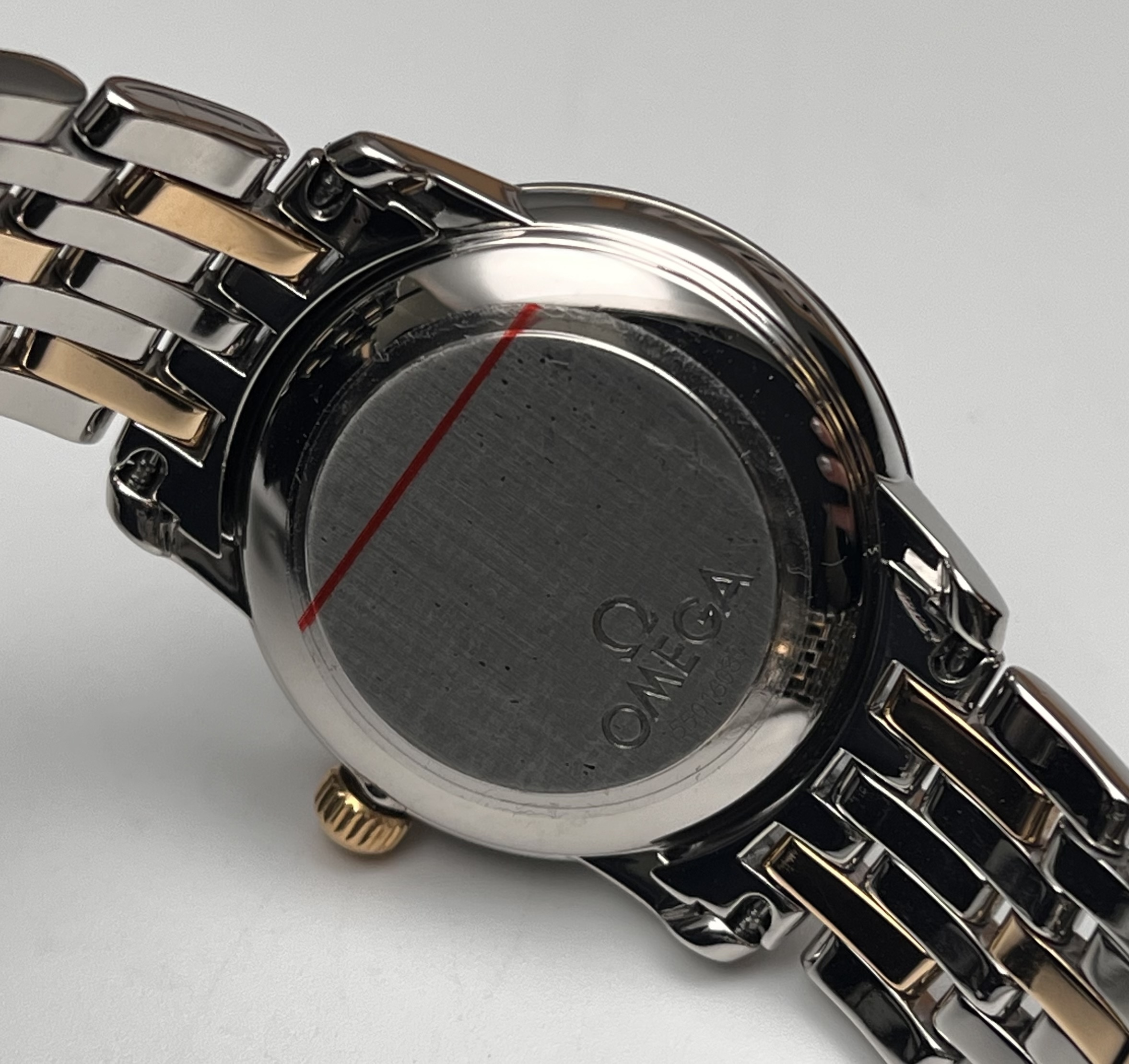 Omega 43903500 detail 7