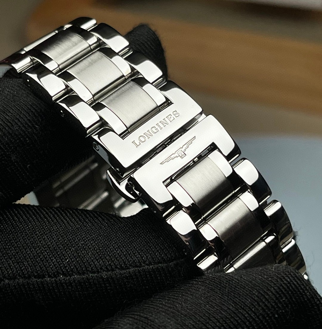 Longines L2.673.4.78.6 detail 1