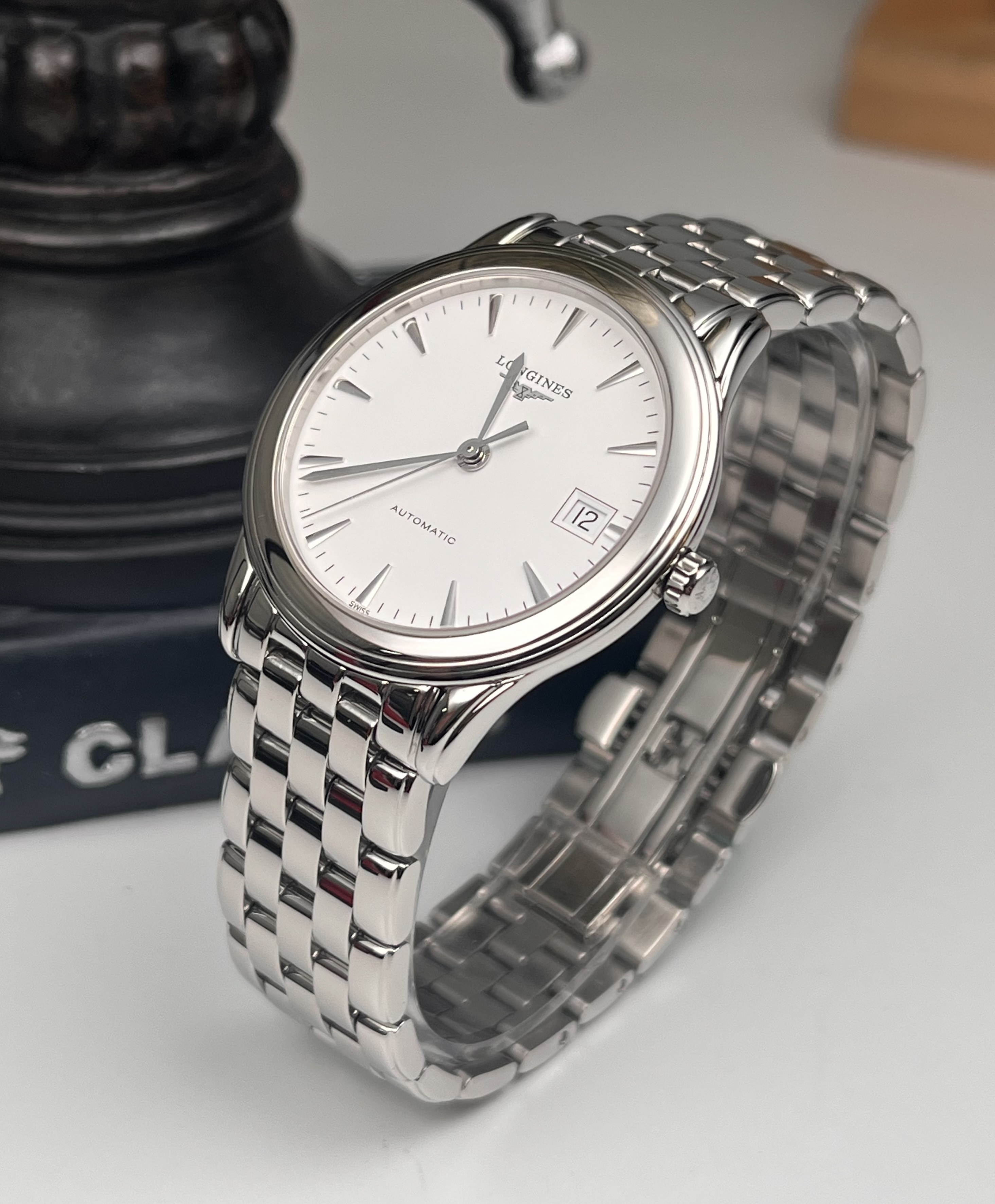 Longines L4.774.4.12.6 detail 1