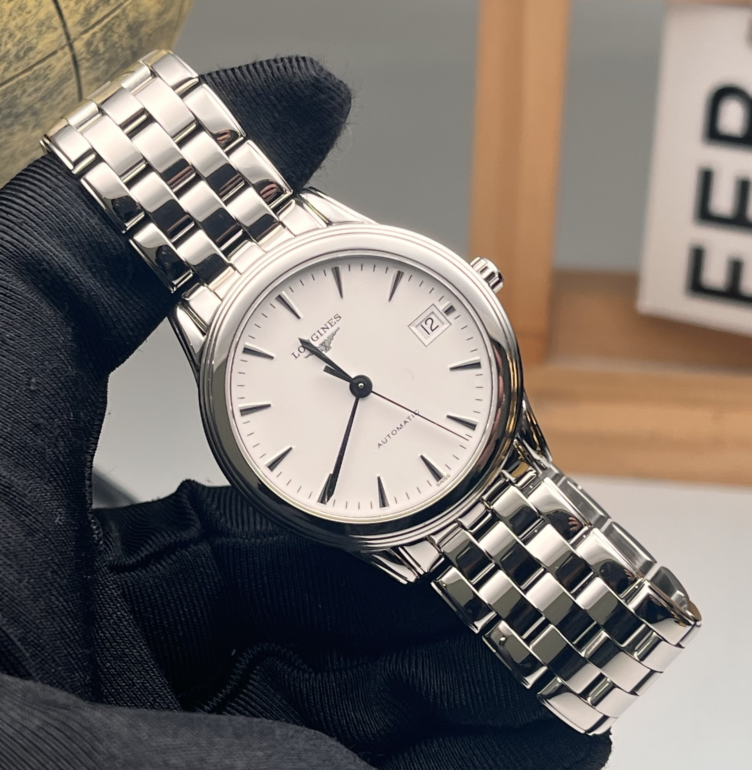 Longines L4.774.4.12.6 detail 7