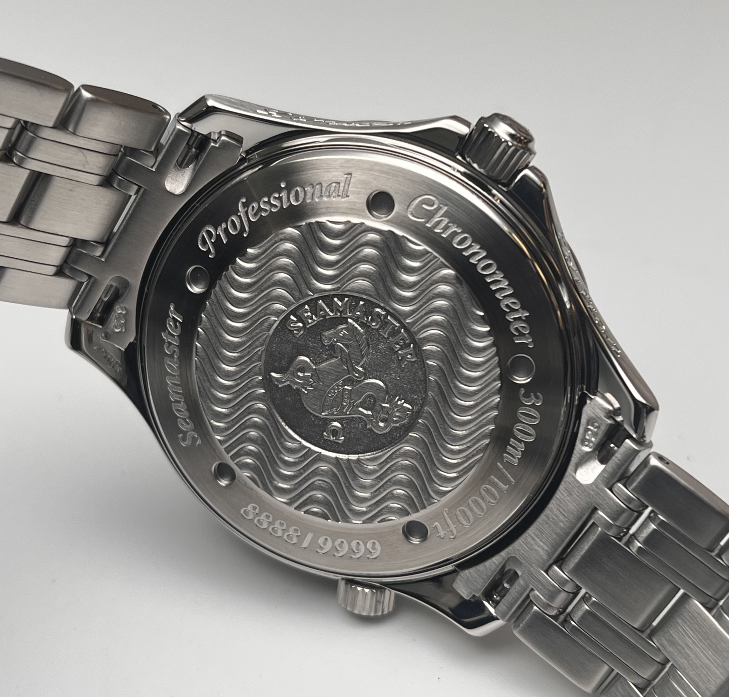 Omega 2533.35.00 detail 6