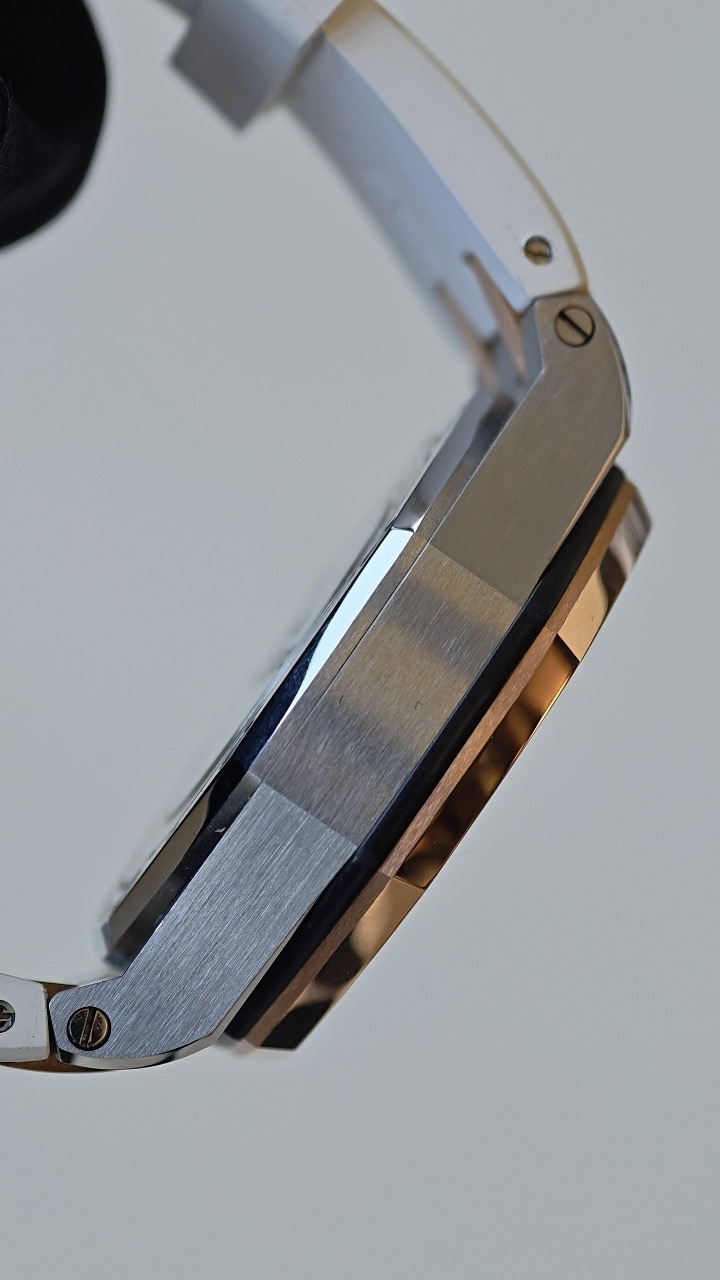 Audemars Piguet 26234SR.ZZ.D202CR.01 detail 3