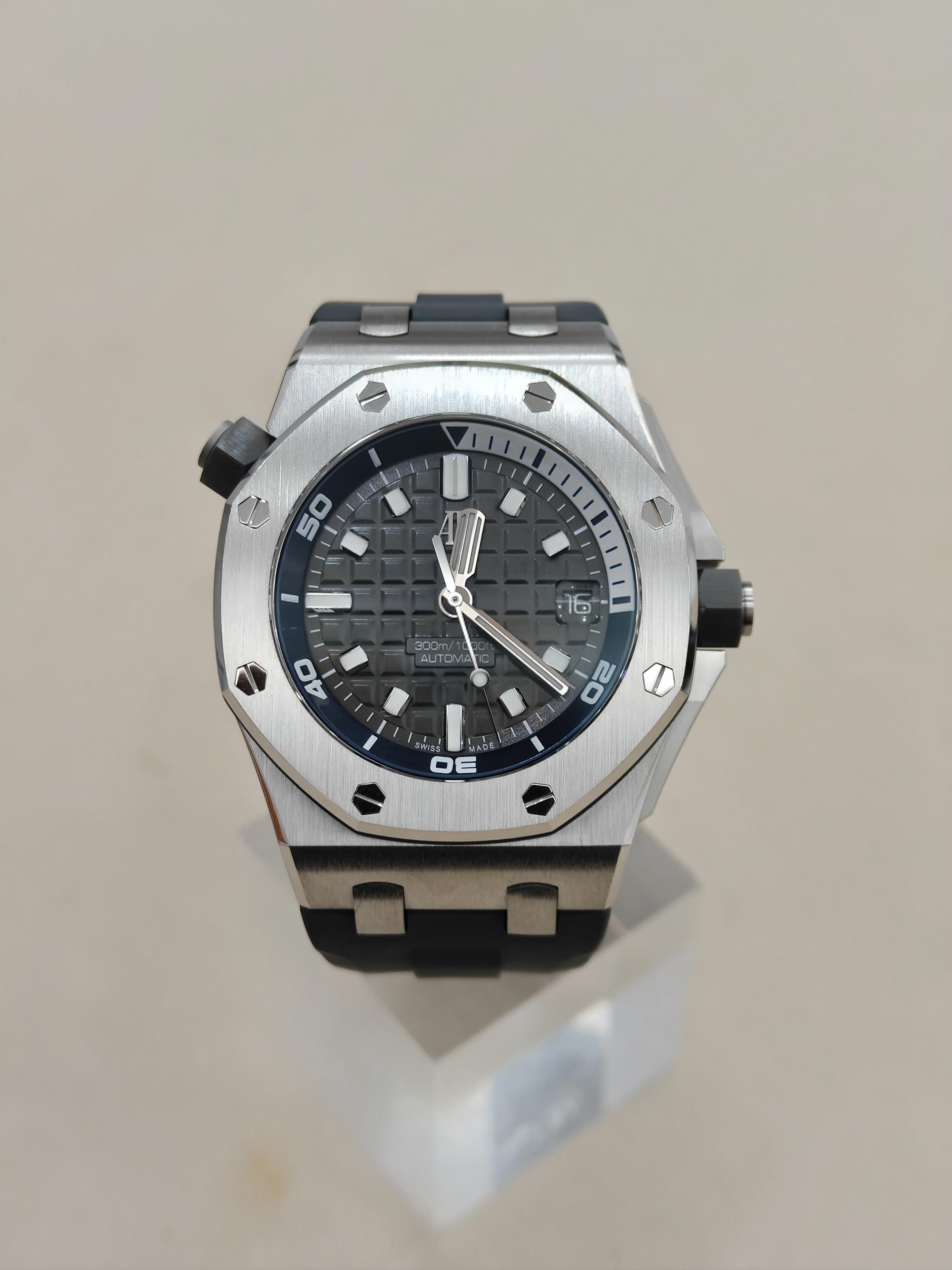 Audemars Piguet 15720ST.OO.A009CA.01