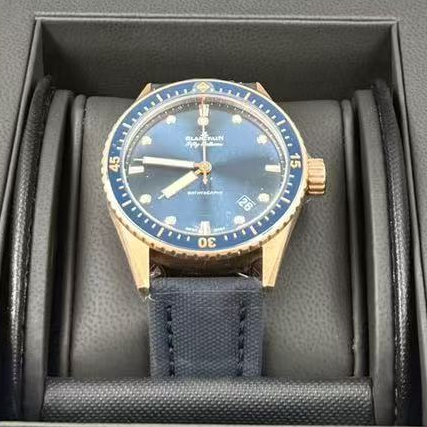 Blancpain 5000-36S40-O52A detail 2