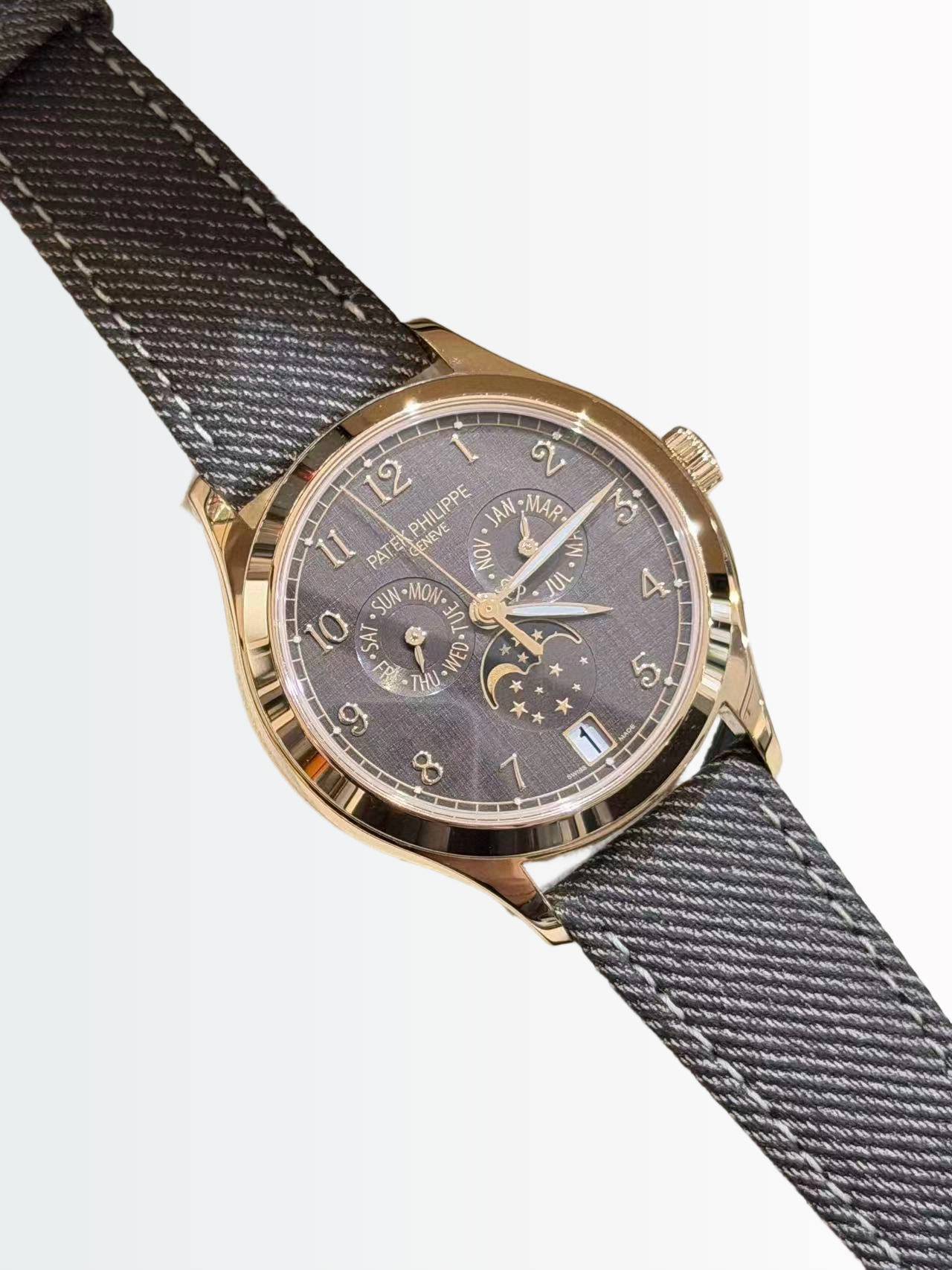 Patek Philippe 4946r-001