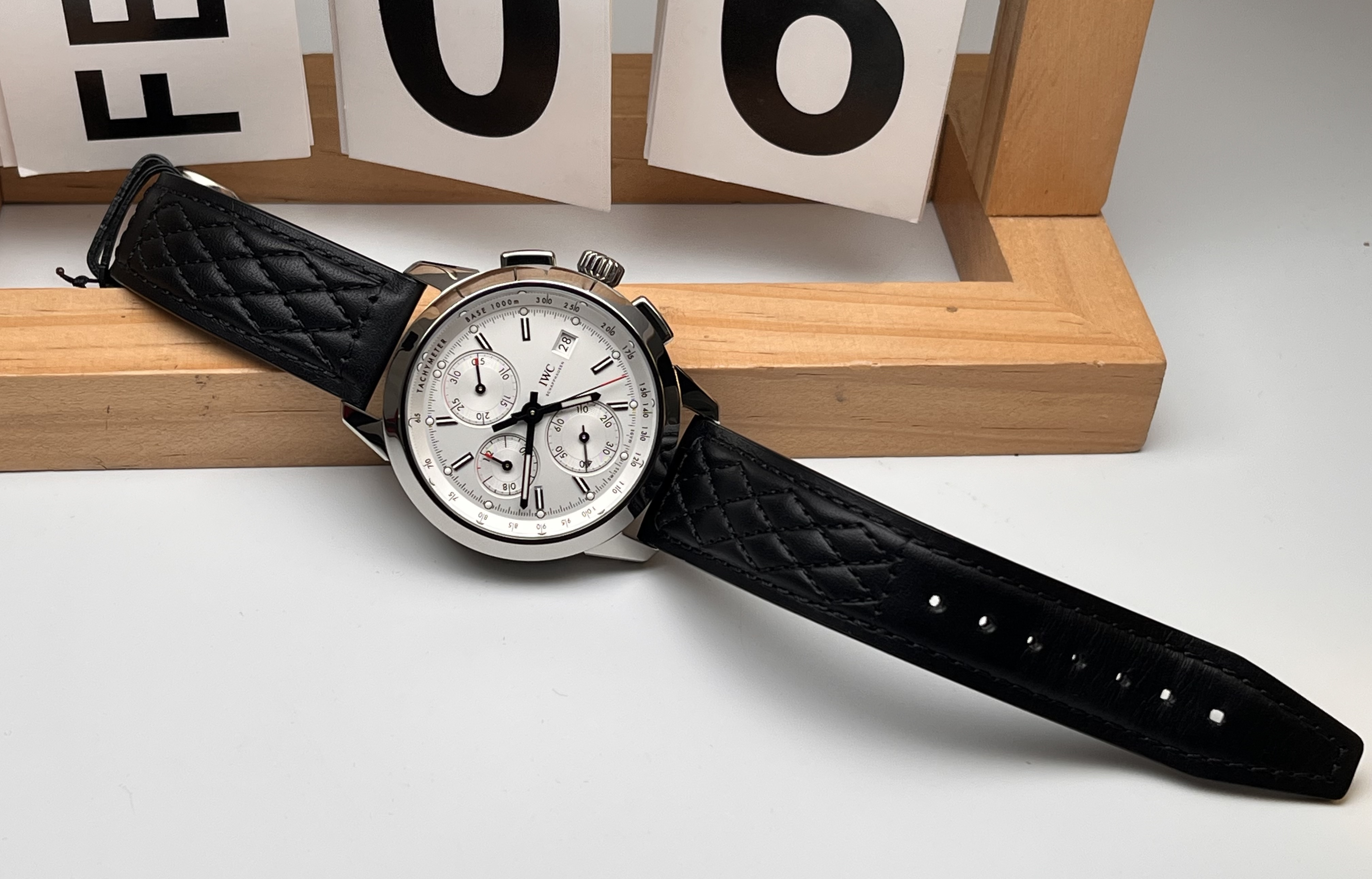 IWC IW380701 detail 2