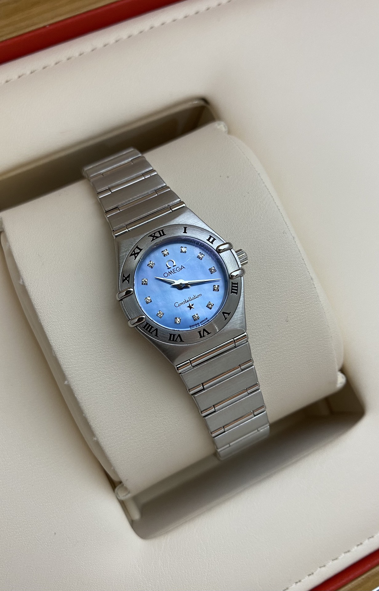Omega 1562.85.00 detail 1