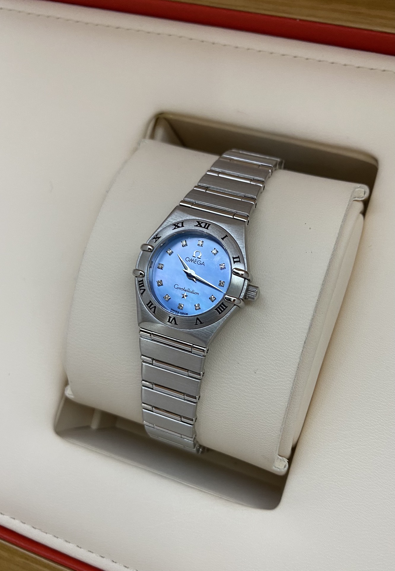 Omega 1562.85.00 detail 2