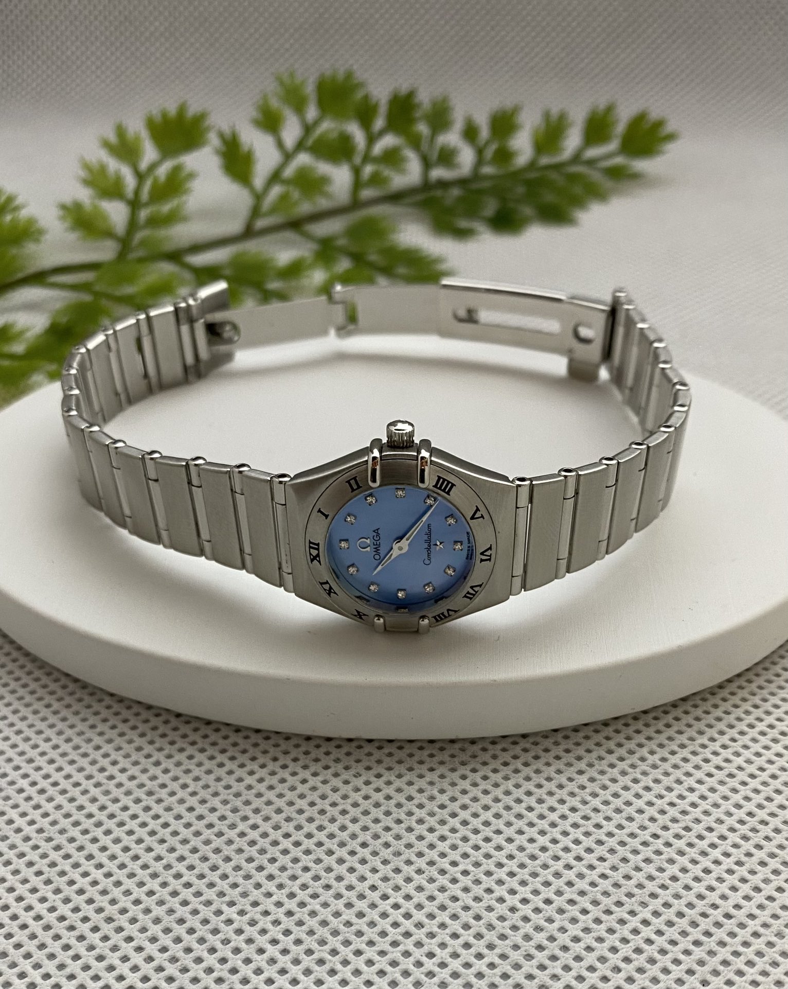 Omega 1562.85.00 detail 3