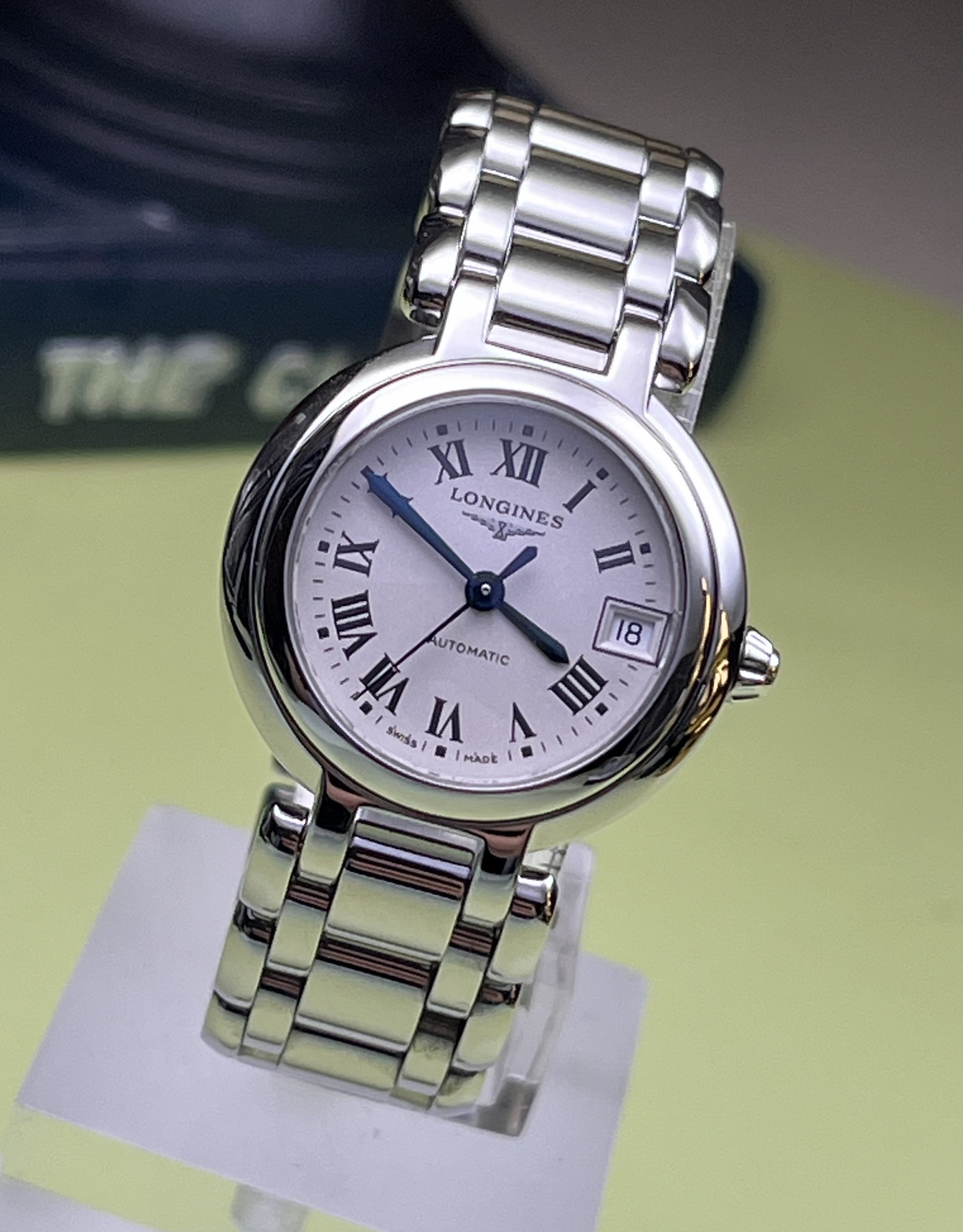 Longines L8.111.4.71.6 detail 3