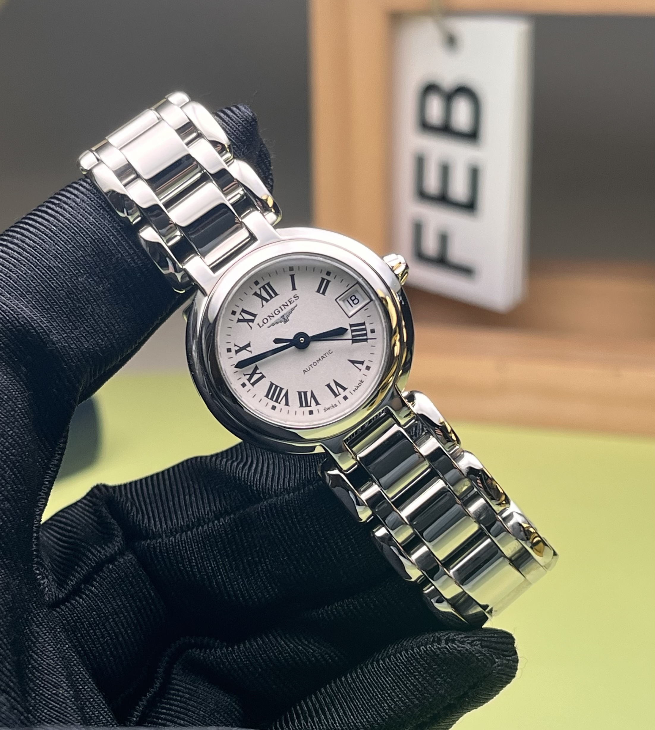 Longines L8.111.4.71.6 detail 4