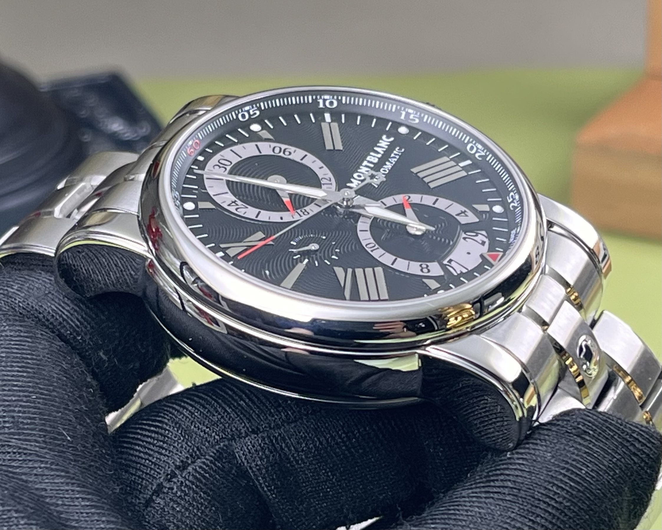 Montblanc U0102376 detail 2