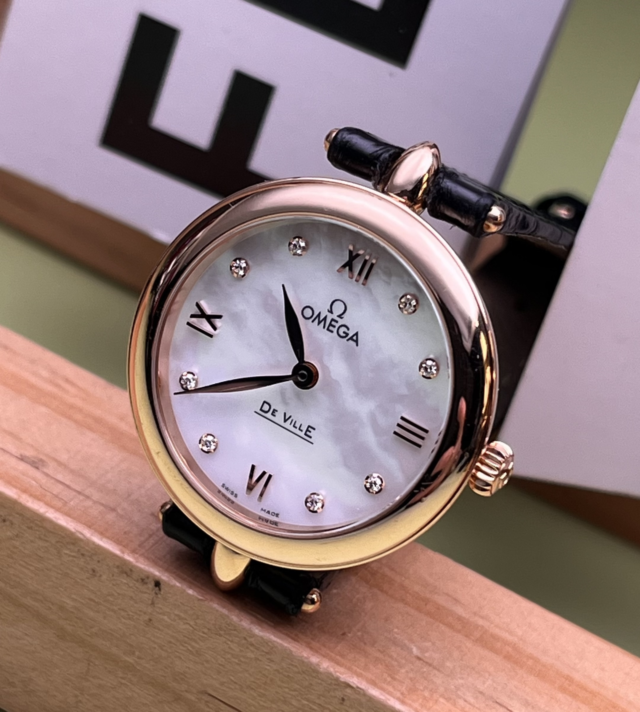 Omega 424.53.27.60.55.002 detail 4