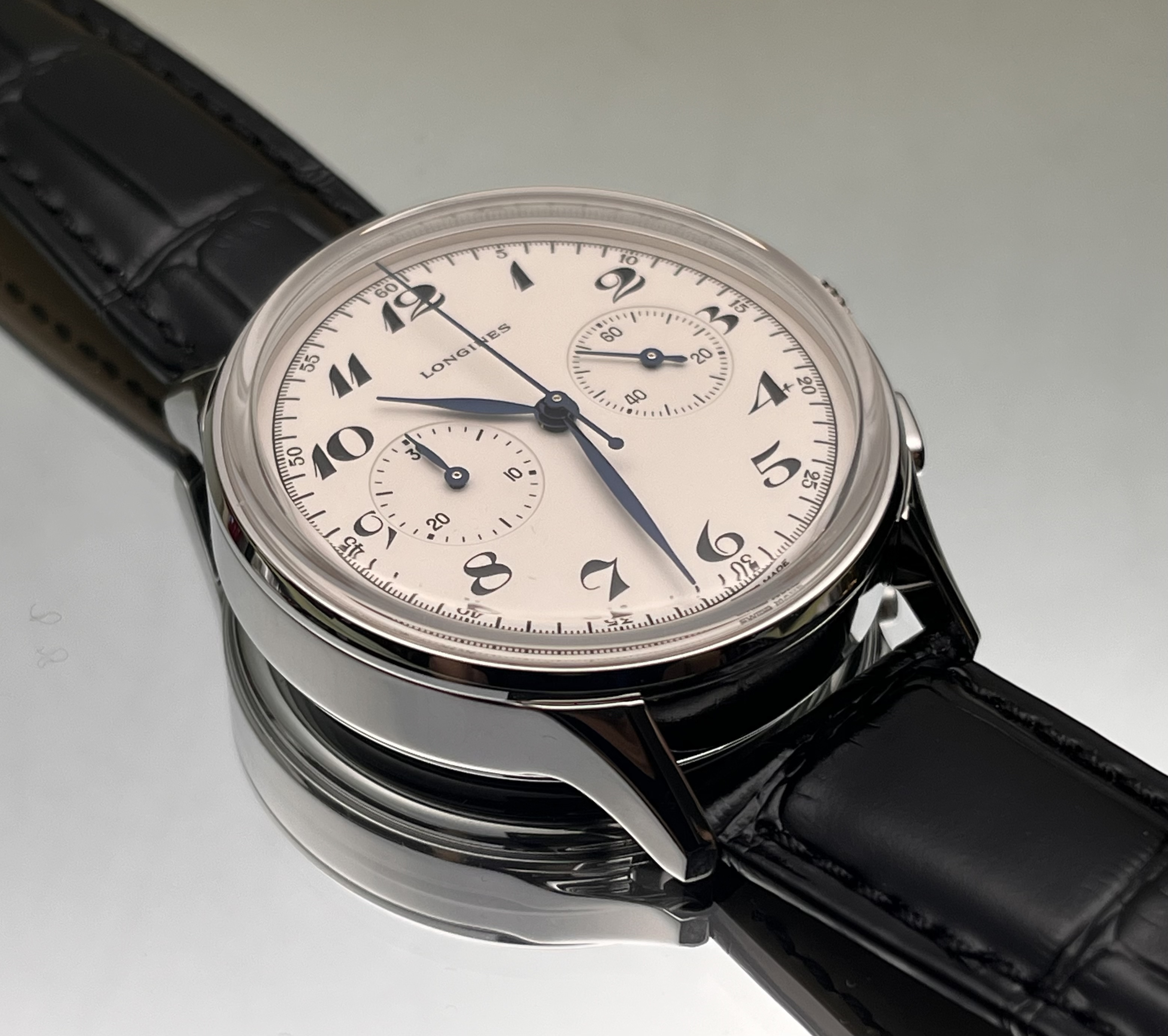 Longines L2.827.4.73.0 detail 2