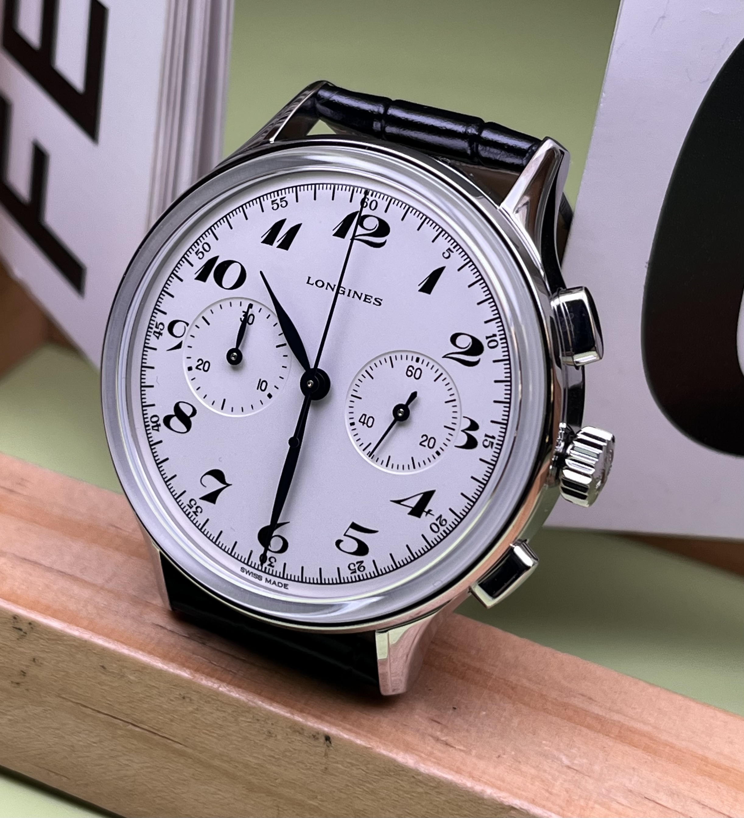 Longines L2.827.4.73.0 detail 1