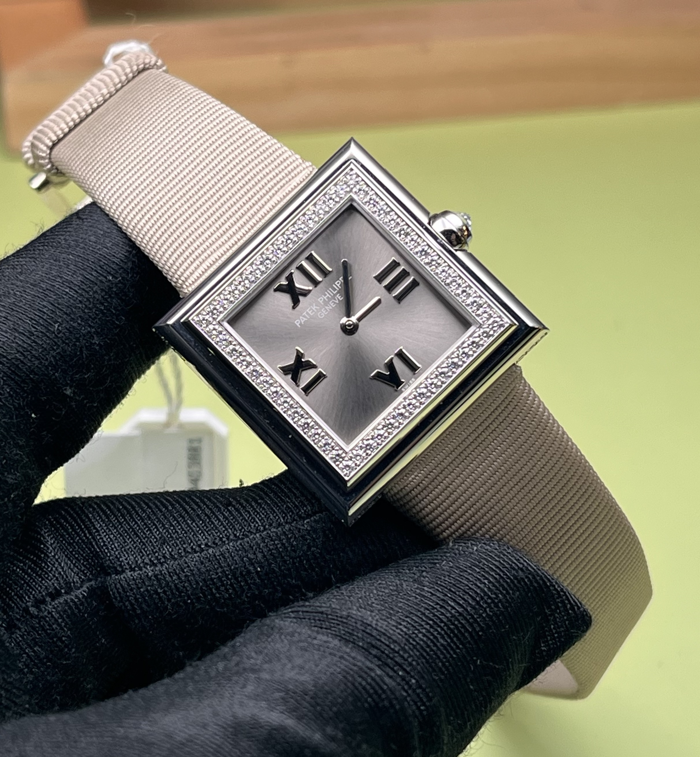 Patek Philippe 4868G-001