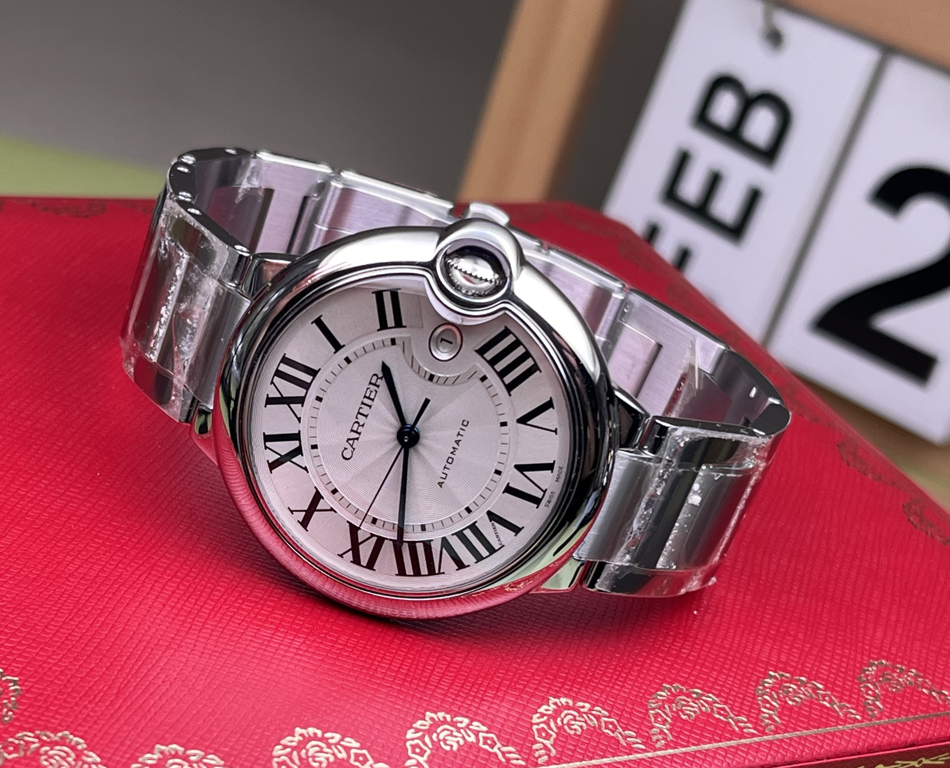 Cartier W69012Z4 detail 1
