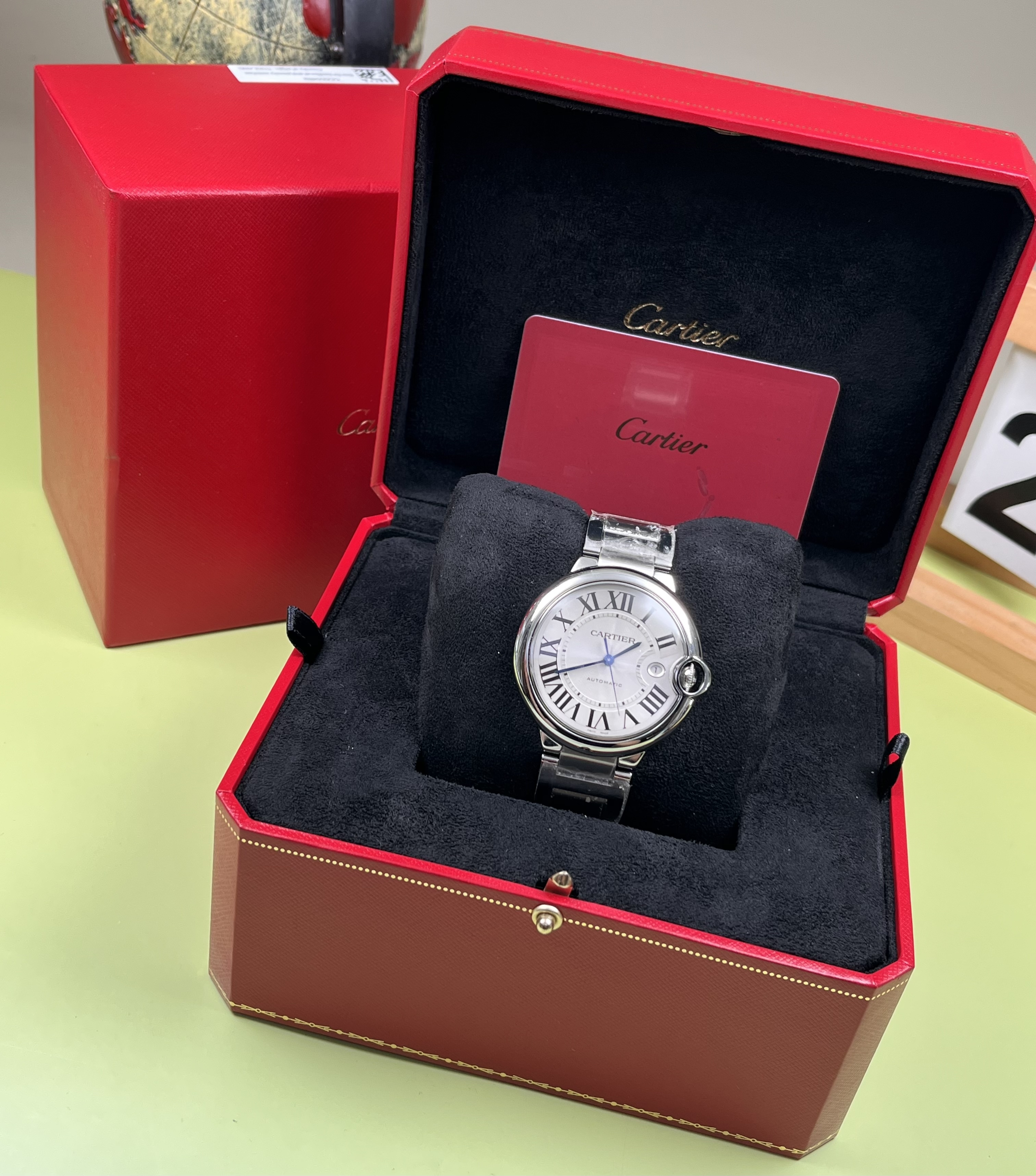 Cartier W69012Z4 detail 7