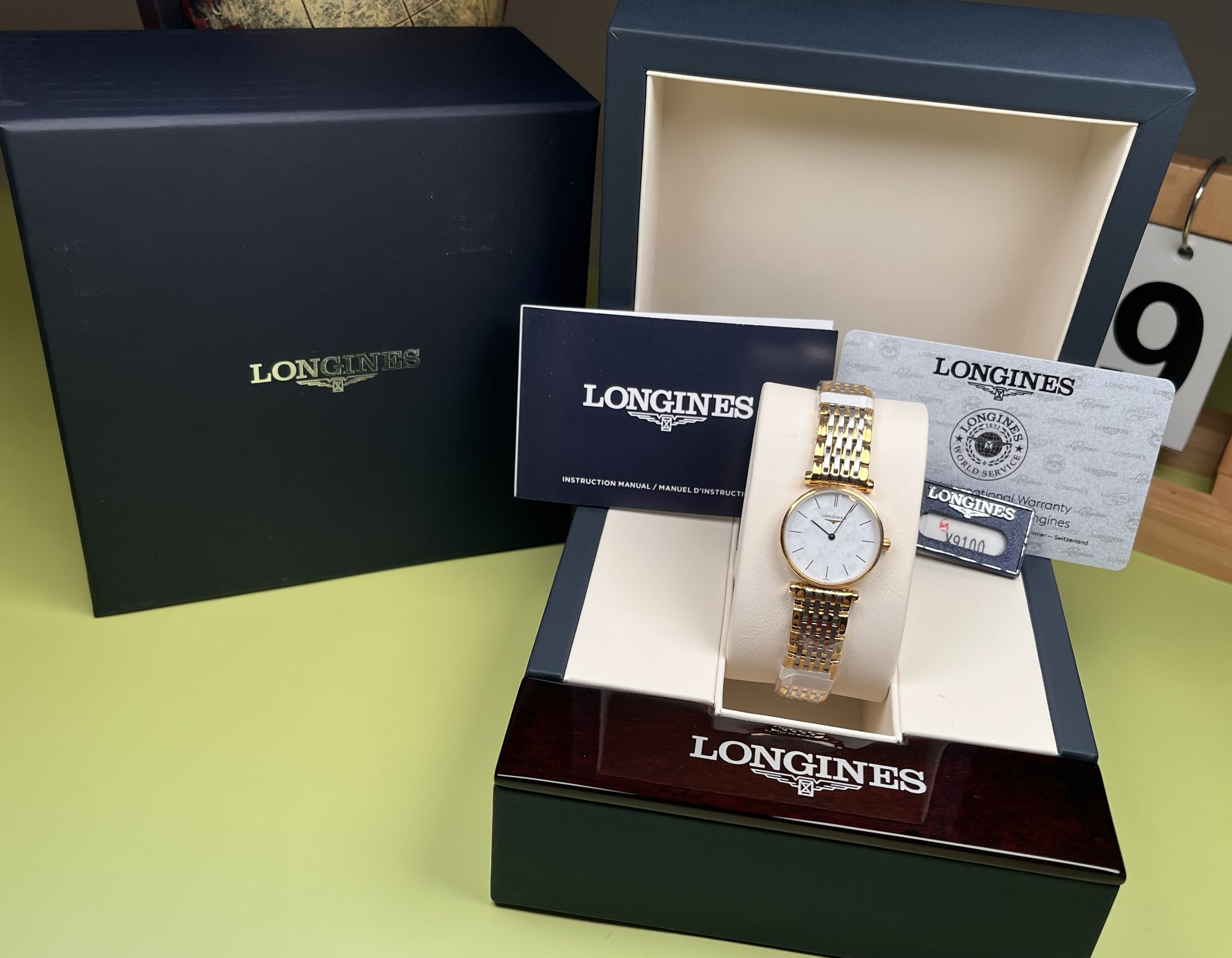 Longines L4.209.2.12.7 detail 7