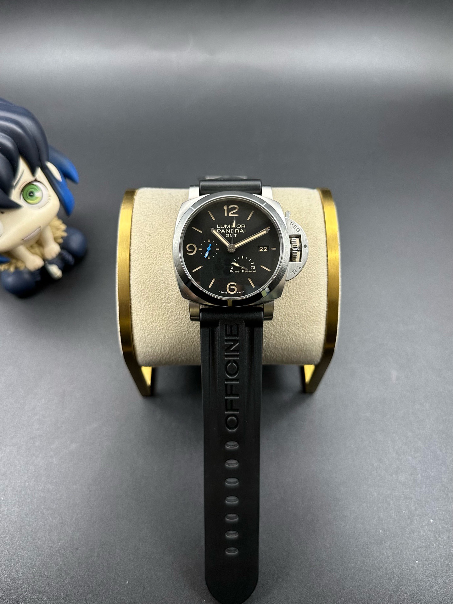 Panerai PAM01321 detail 2