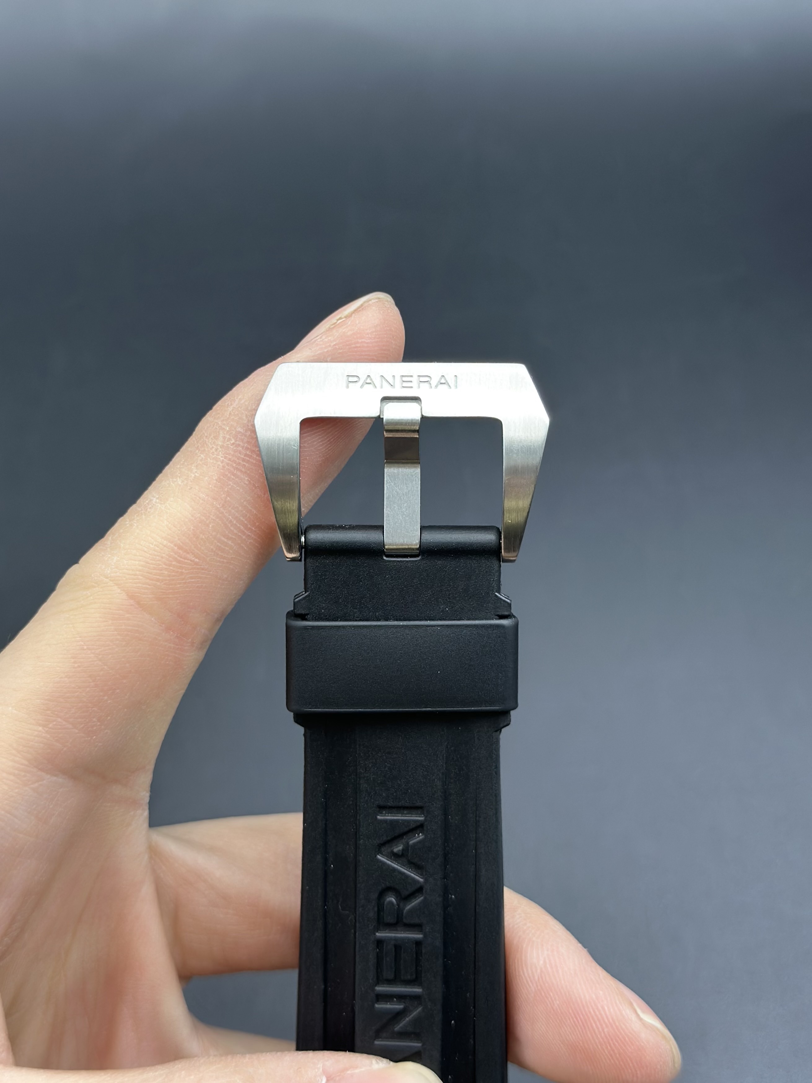 Panerai PAM01321 detail 5
