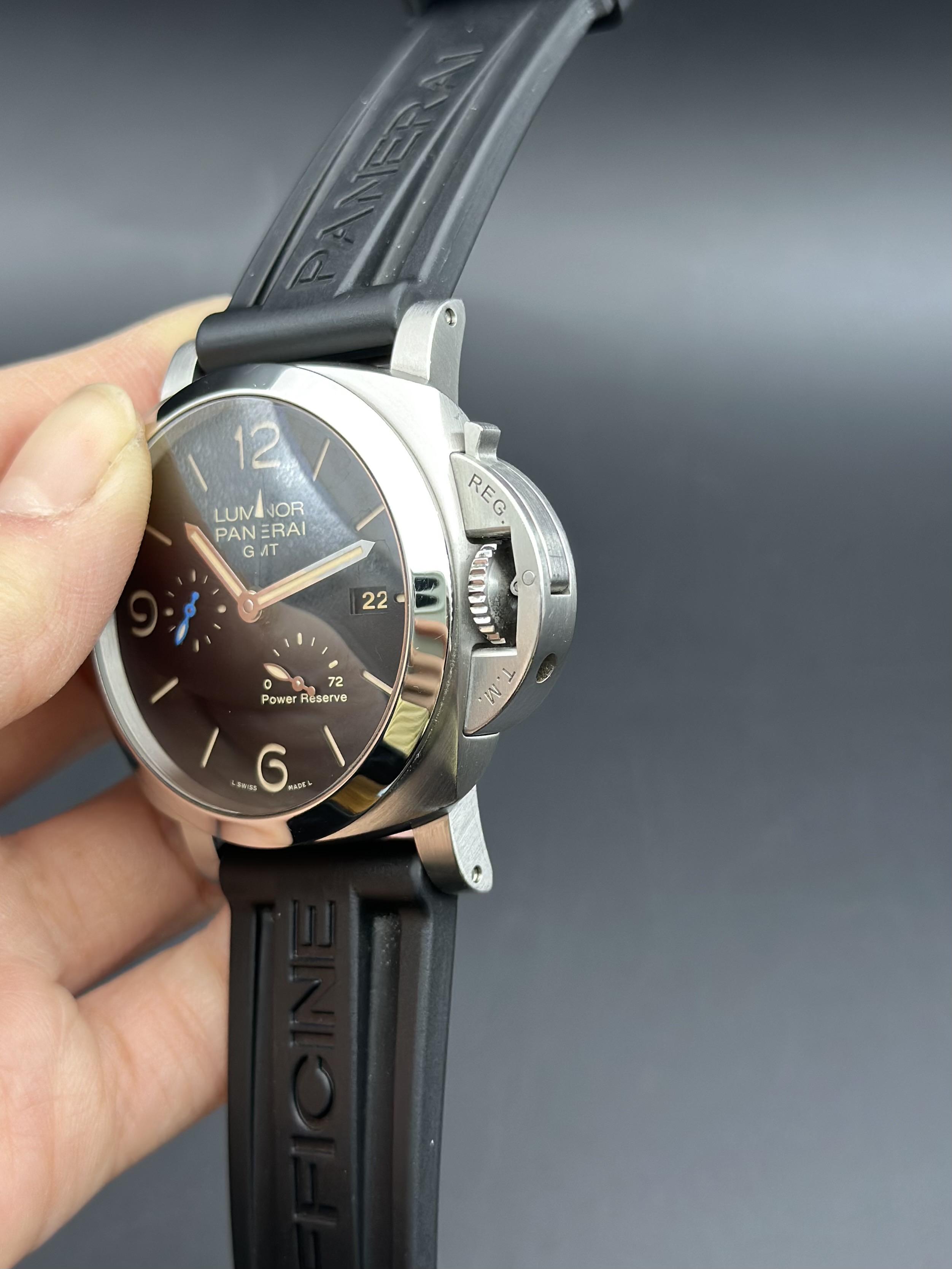 Panerai PAM01321 detail 4
