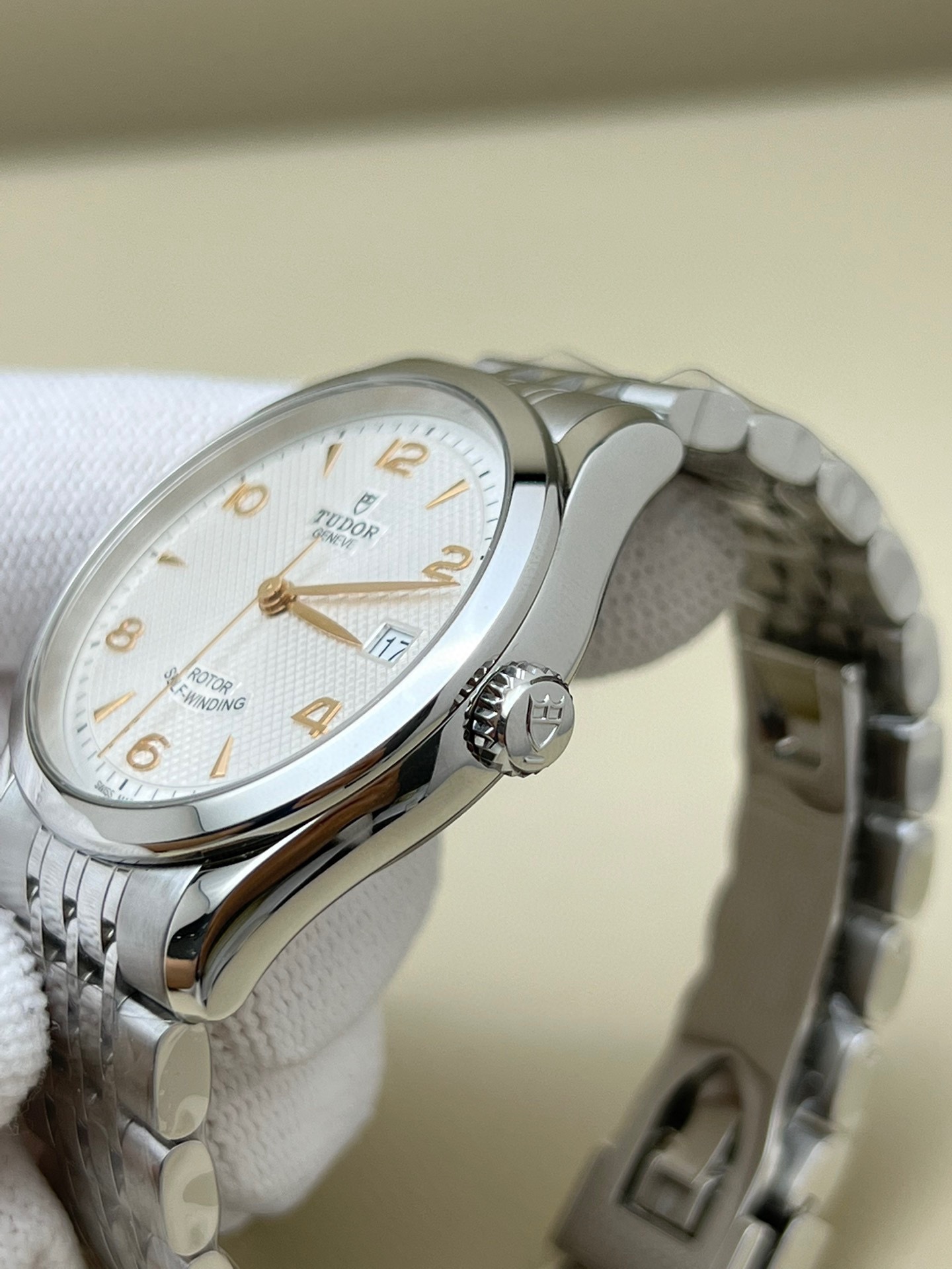 Tudor M91450-0001 detail 2