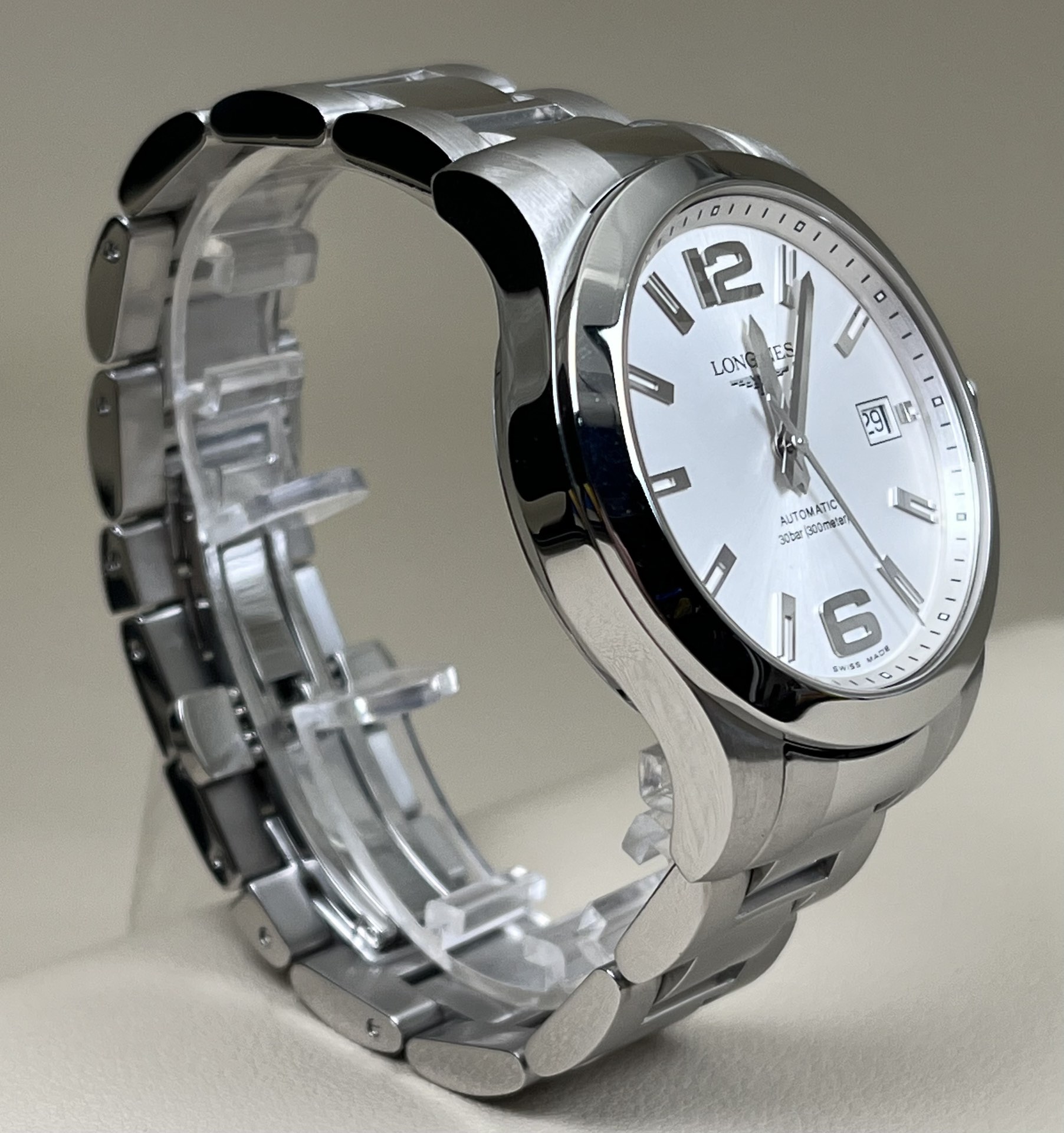 Longines L3.676.4.16.6 detail 3