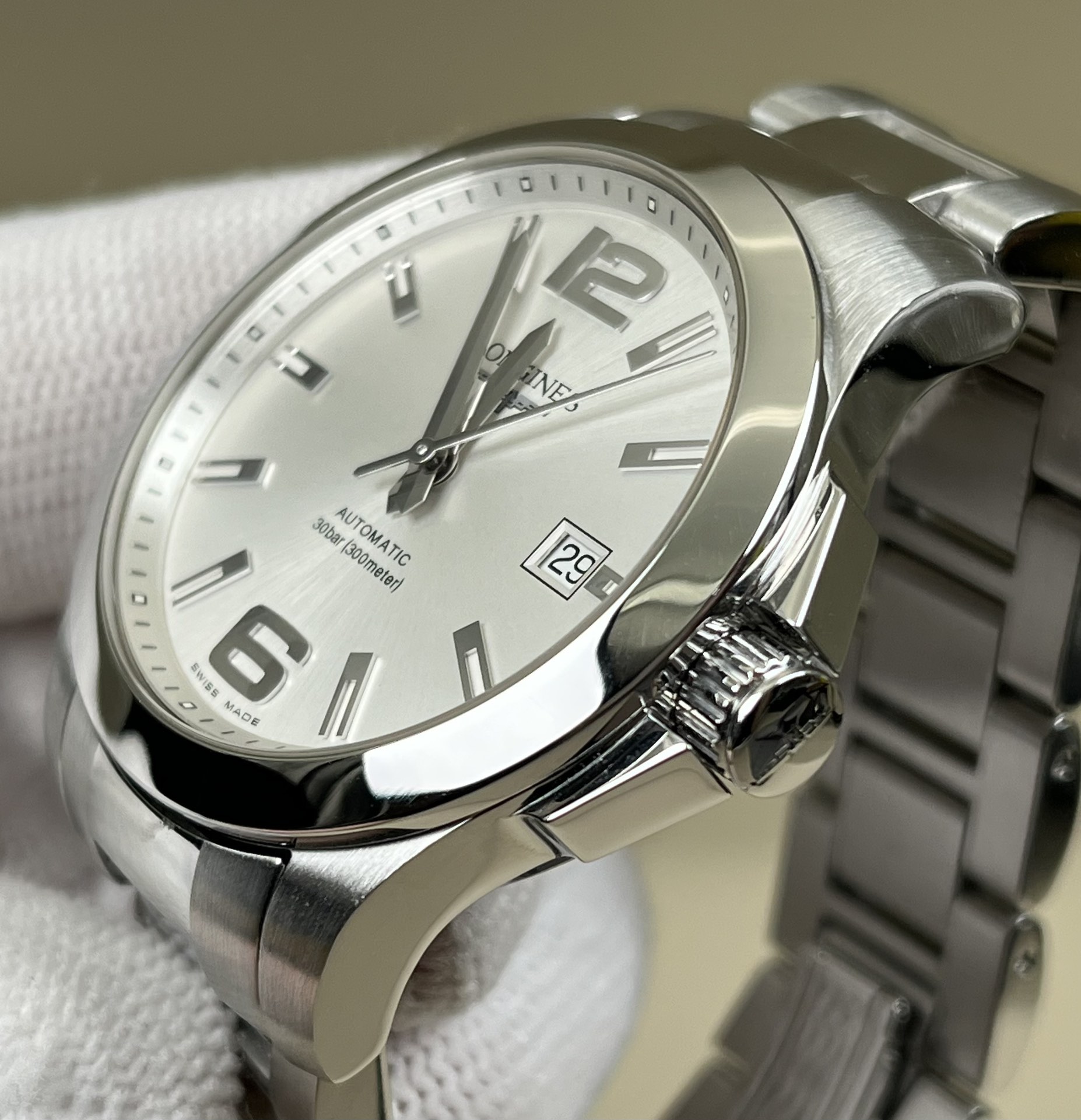 Longines L3.676.4.16.6 detail 4