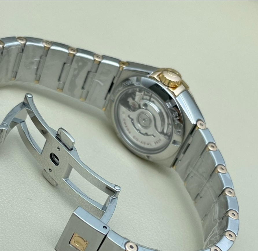 Omega 123.25.27.20.05.001 detail 3