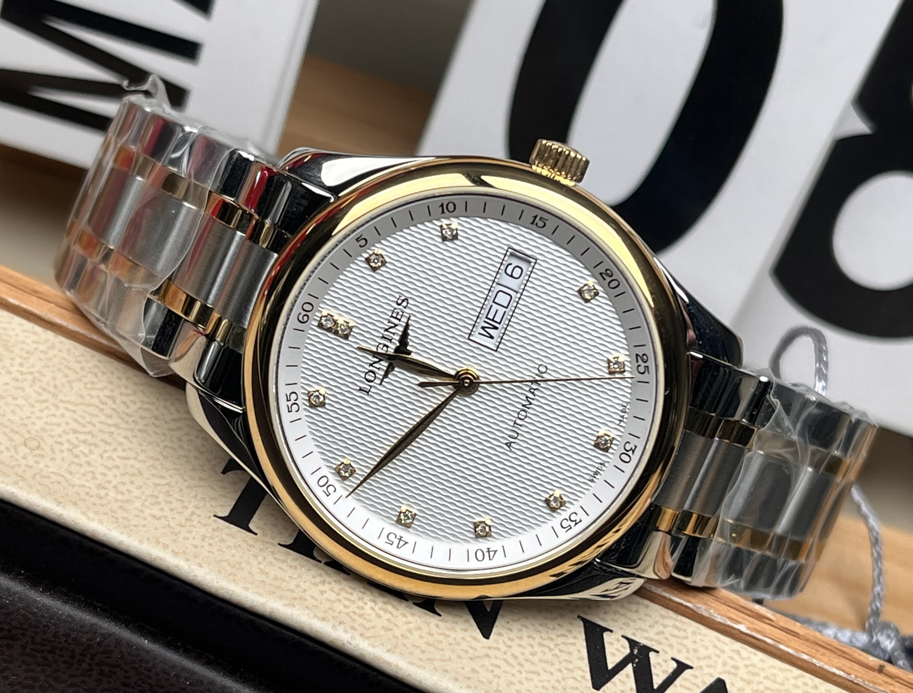 Longines L2.755.5.77.7 detail 3