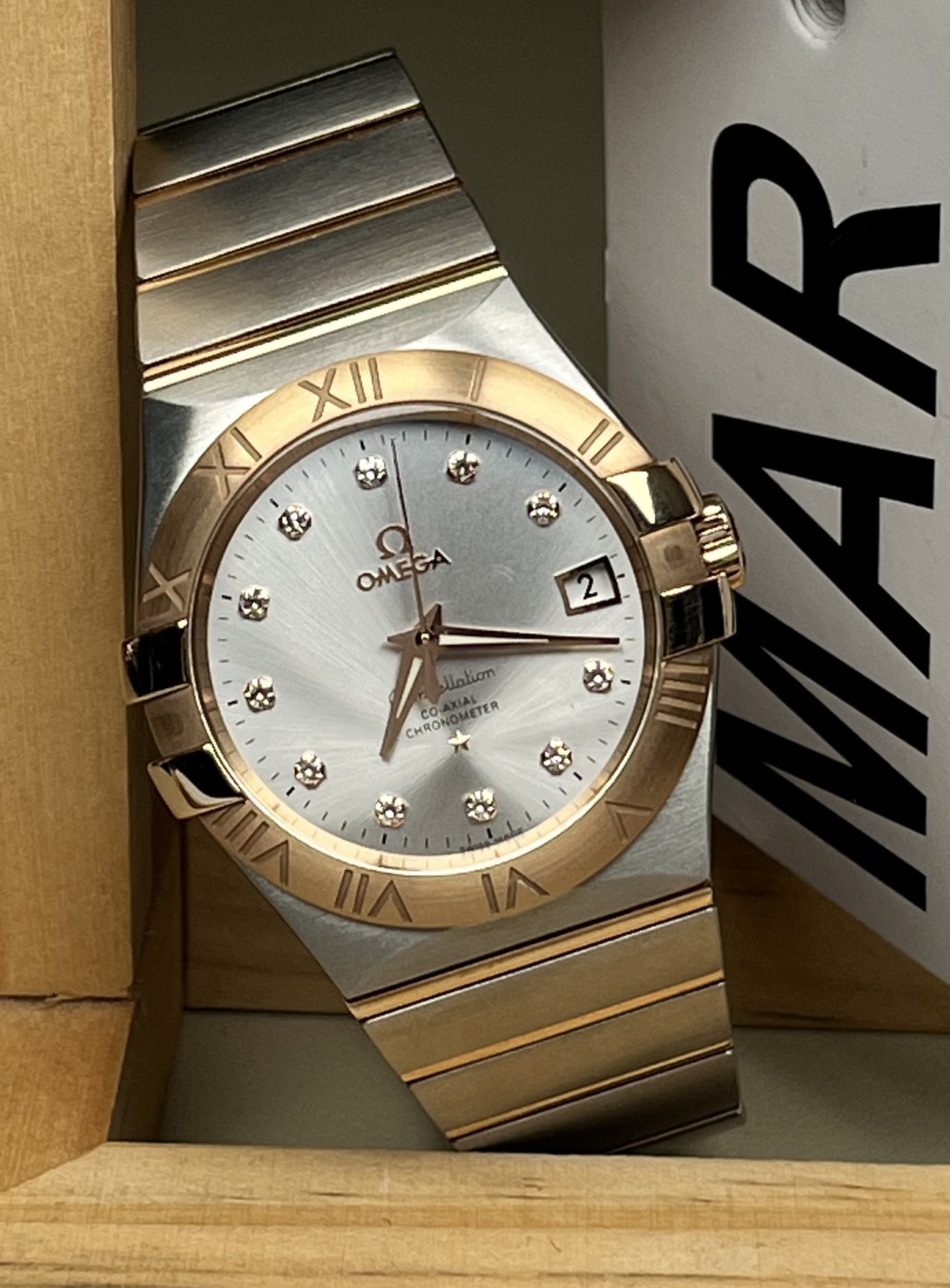 Omega 123.20.35.20.52.001 detail 2