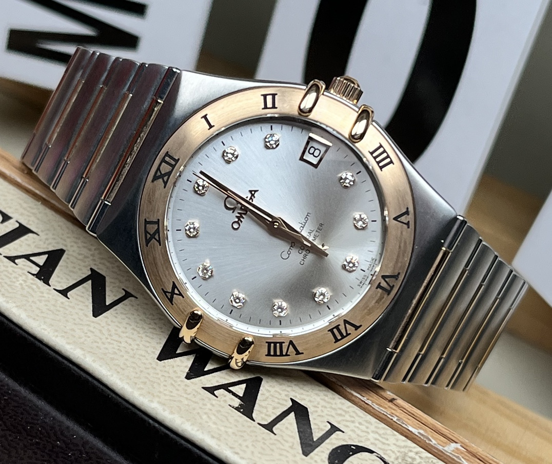 Omega 111.20.36.20.52.001 detail 2