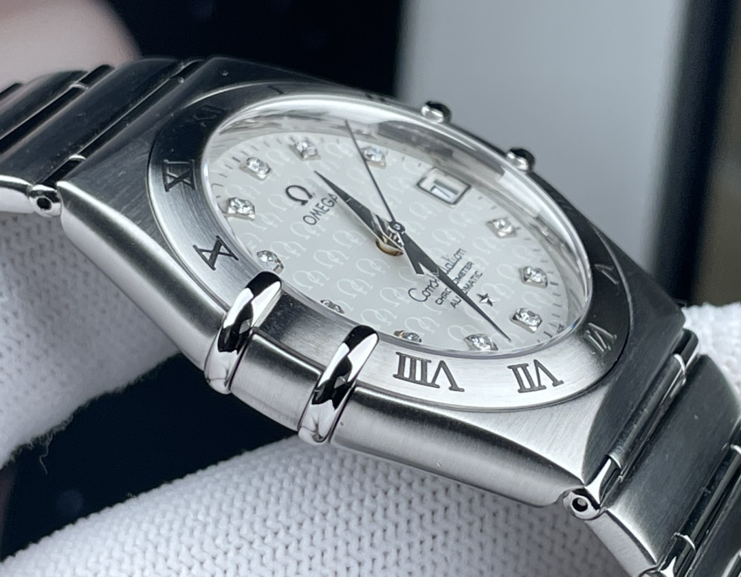 Omega 1504.35.00 detail 2
