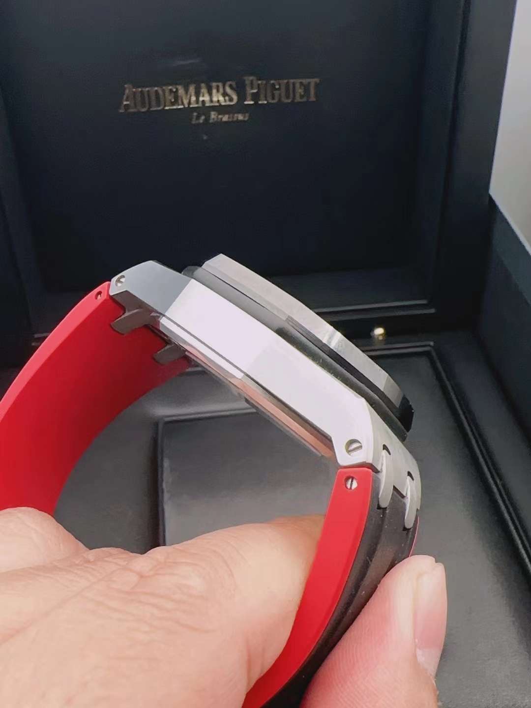 Audemars Piguet 26470SO.OO.A002CA.01 detail 2