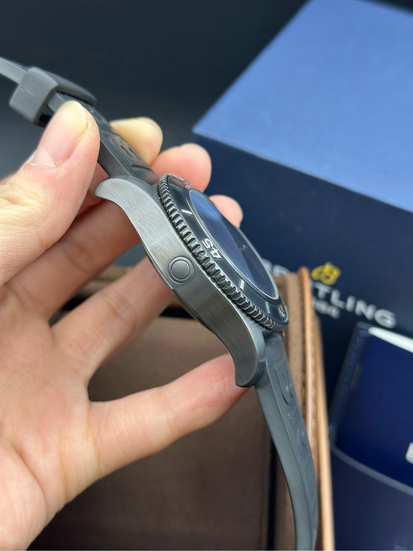 Breitling M17368B71B1S1 detail 2