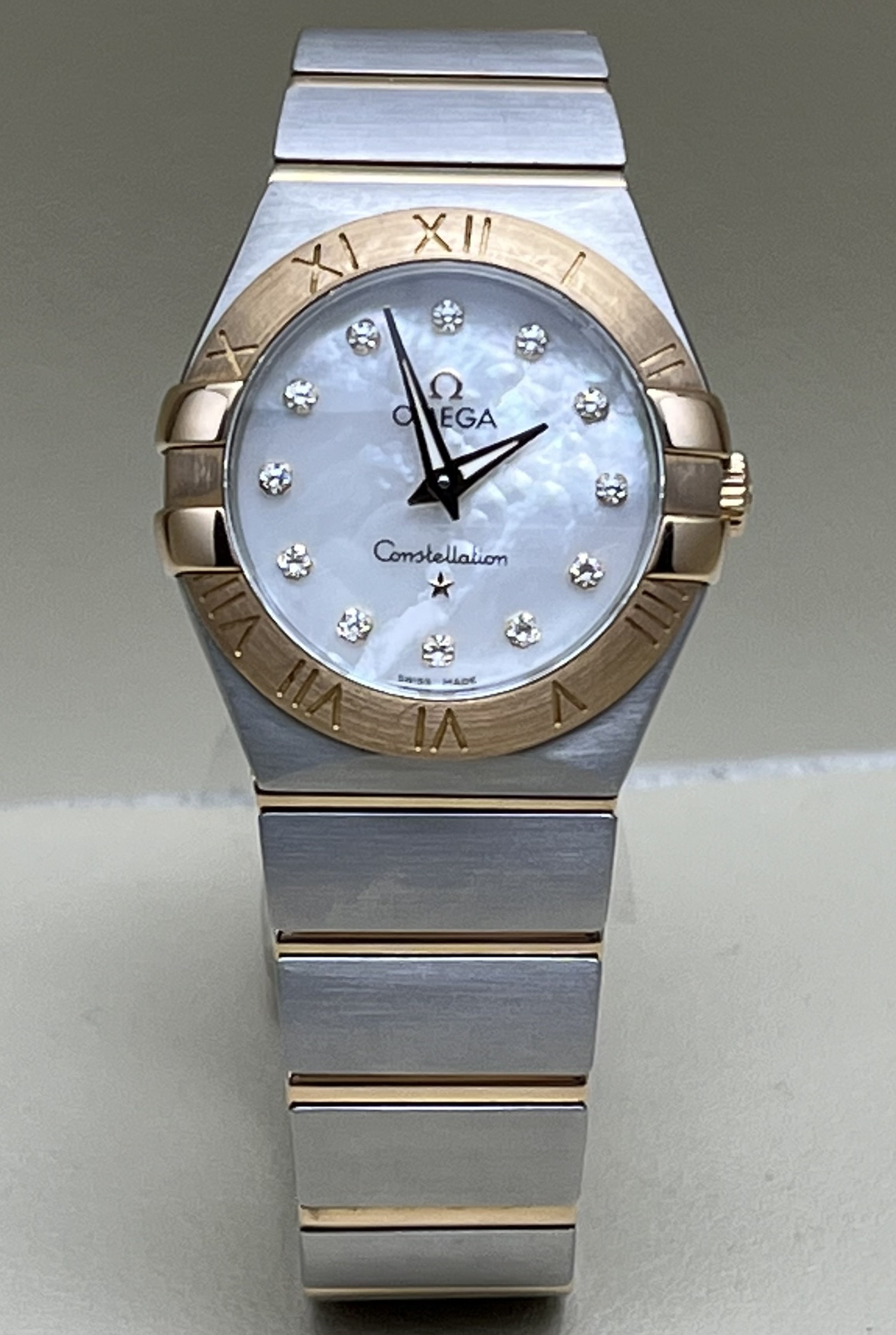 Omega 123.20.24.60.55.002 detail 3