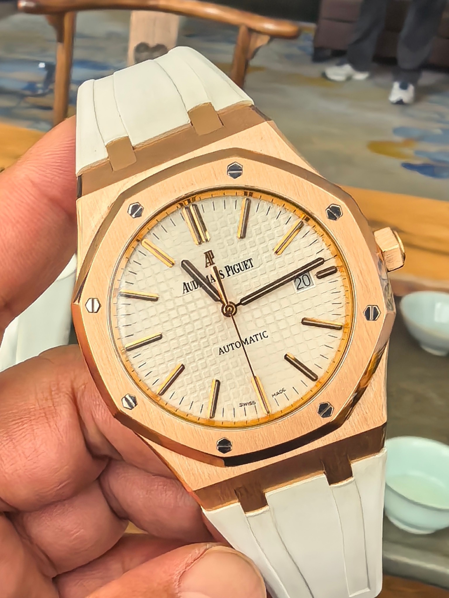 Audemars Piguet 15400OR.OO.D088CR.01 detail 1
